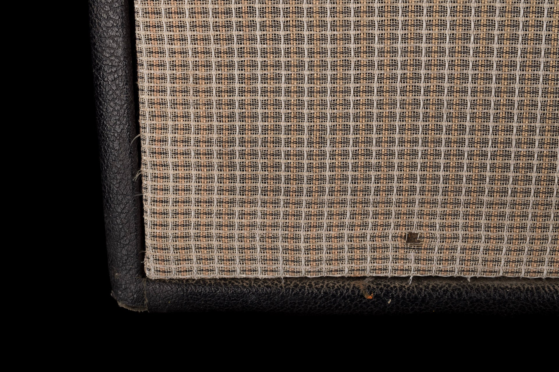 Used 1970's Fender Champ Guitar Amp Combo - Image 6