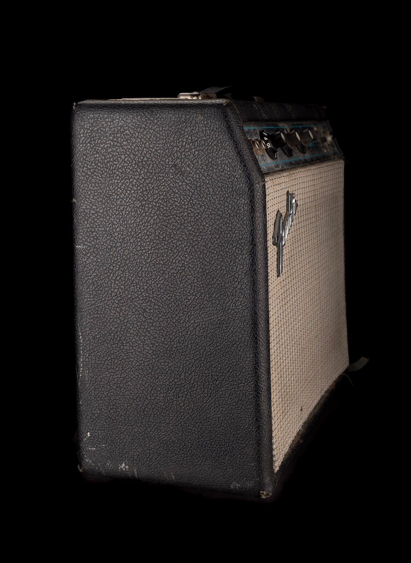 Used 1970's Fender Champ Guitar Amp Combo - Image 9