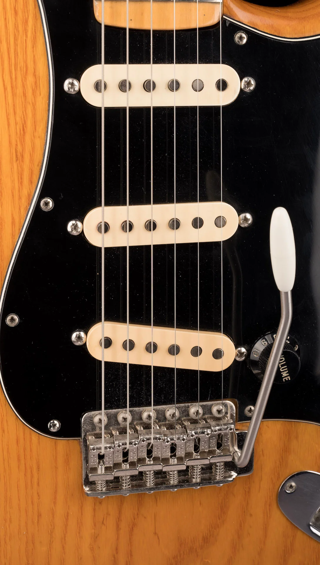 Used 1979 Fender Stratocaster Natural with Gig Bag - Image 7