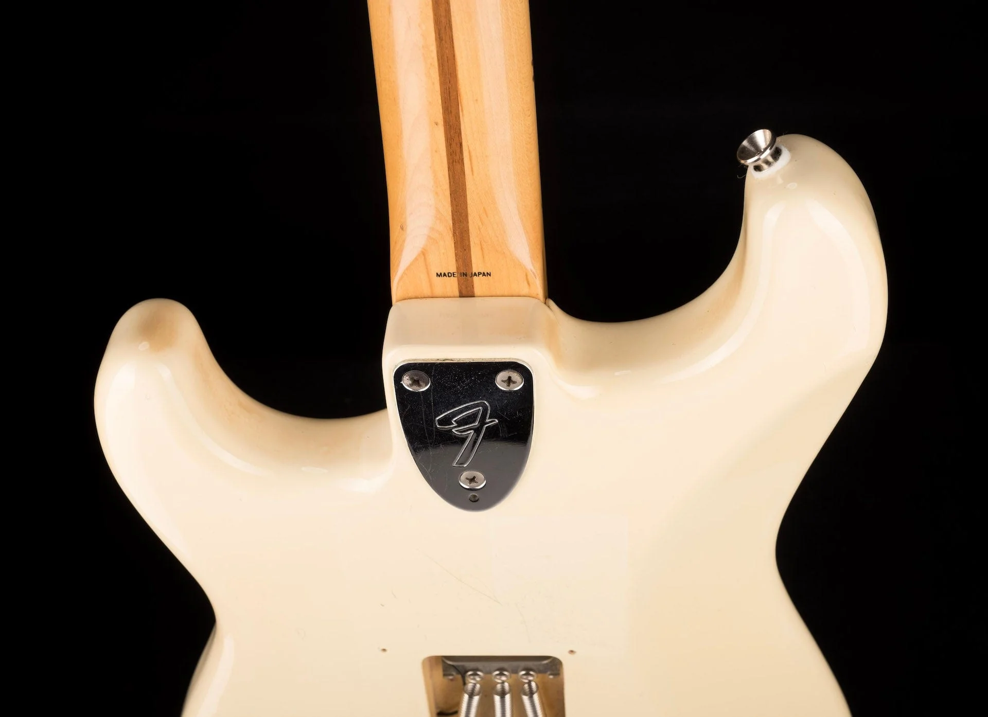 Vintage 1985 Fender ‘72 Reissue ST72-70 Stratocaster MIJ E-Series Olympic White With HSC - Image 16