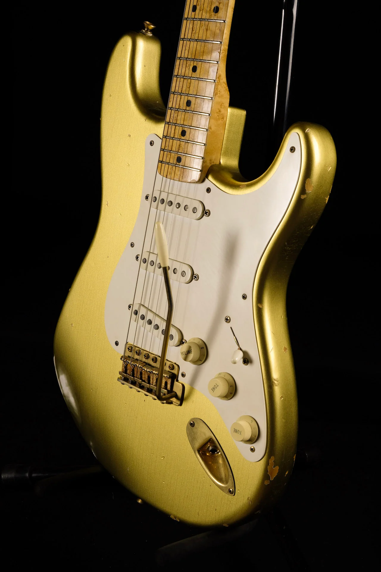 Used '96 Fender Custom Shop 50th Anniversary Diamond Dealer Stratocaster Cunetto Relic Aztec Gold - Image 3
