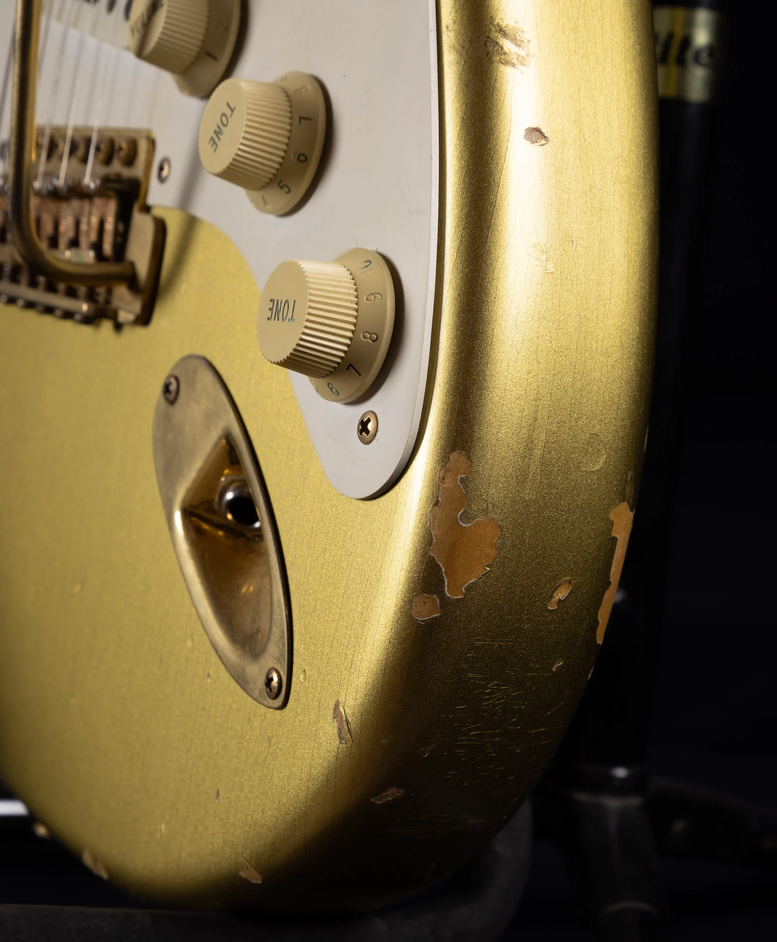 Used '96 Fender Custom Shop 50th Anniversary Diamond Dealer Stratocaster Cunetto Relic Aztec Gold - Image 7