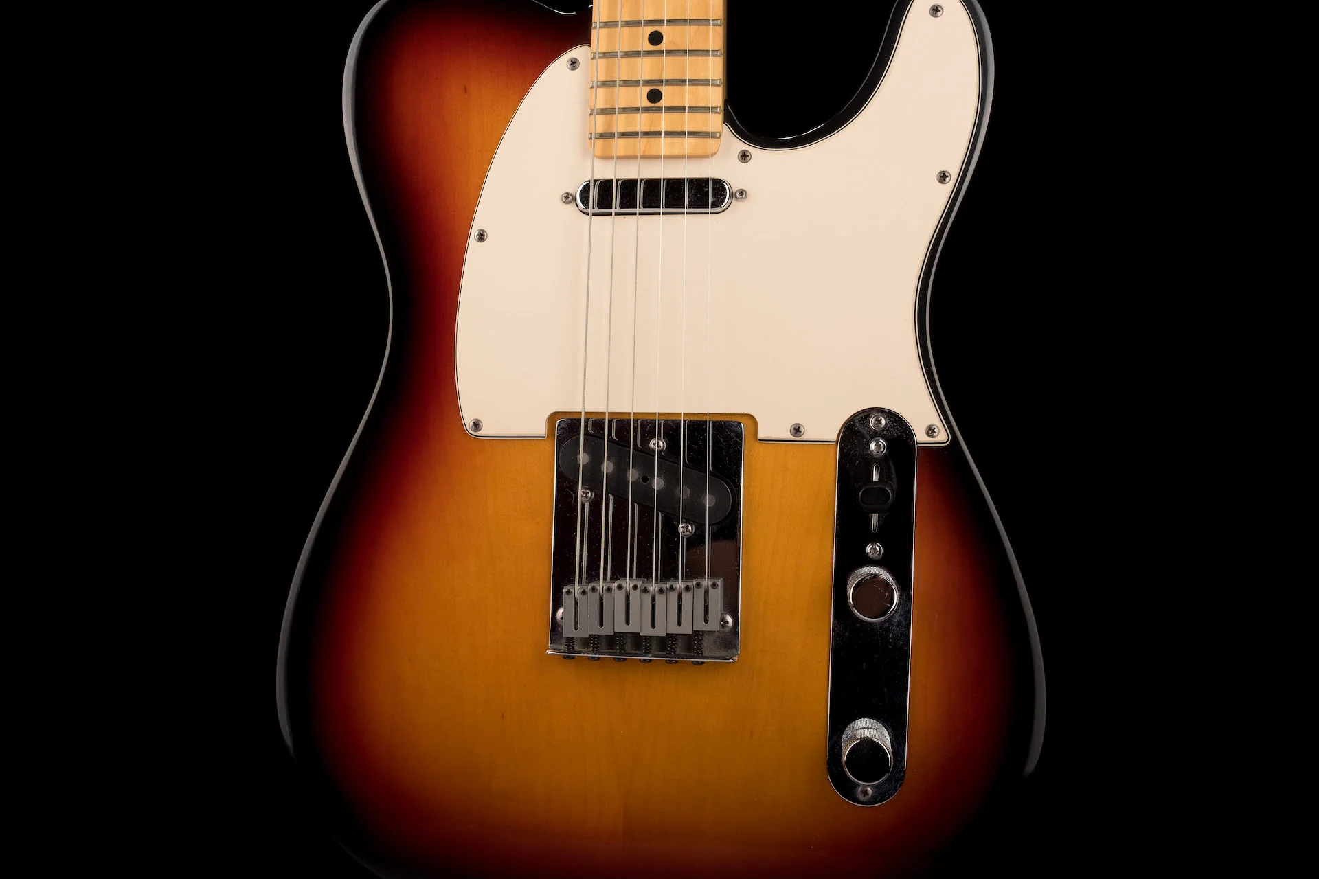Used 1999 Fender American Standard Telecaster 3-Tone Sunburst with OHSC - Image 8