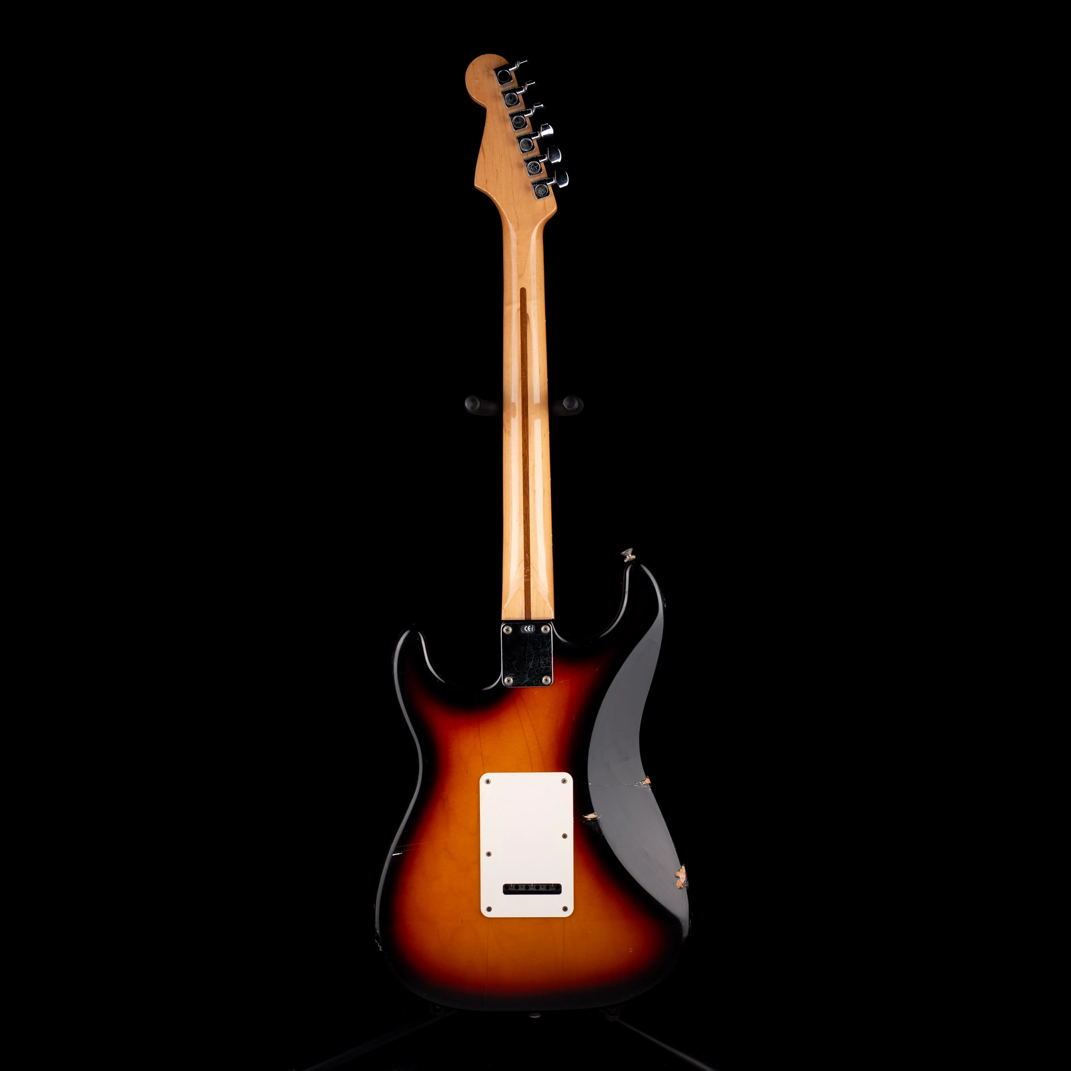 Used 2000 Fender Standard Stratocaster 3-Tone Sunburst with Gig Bag - Image 9