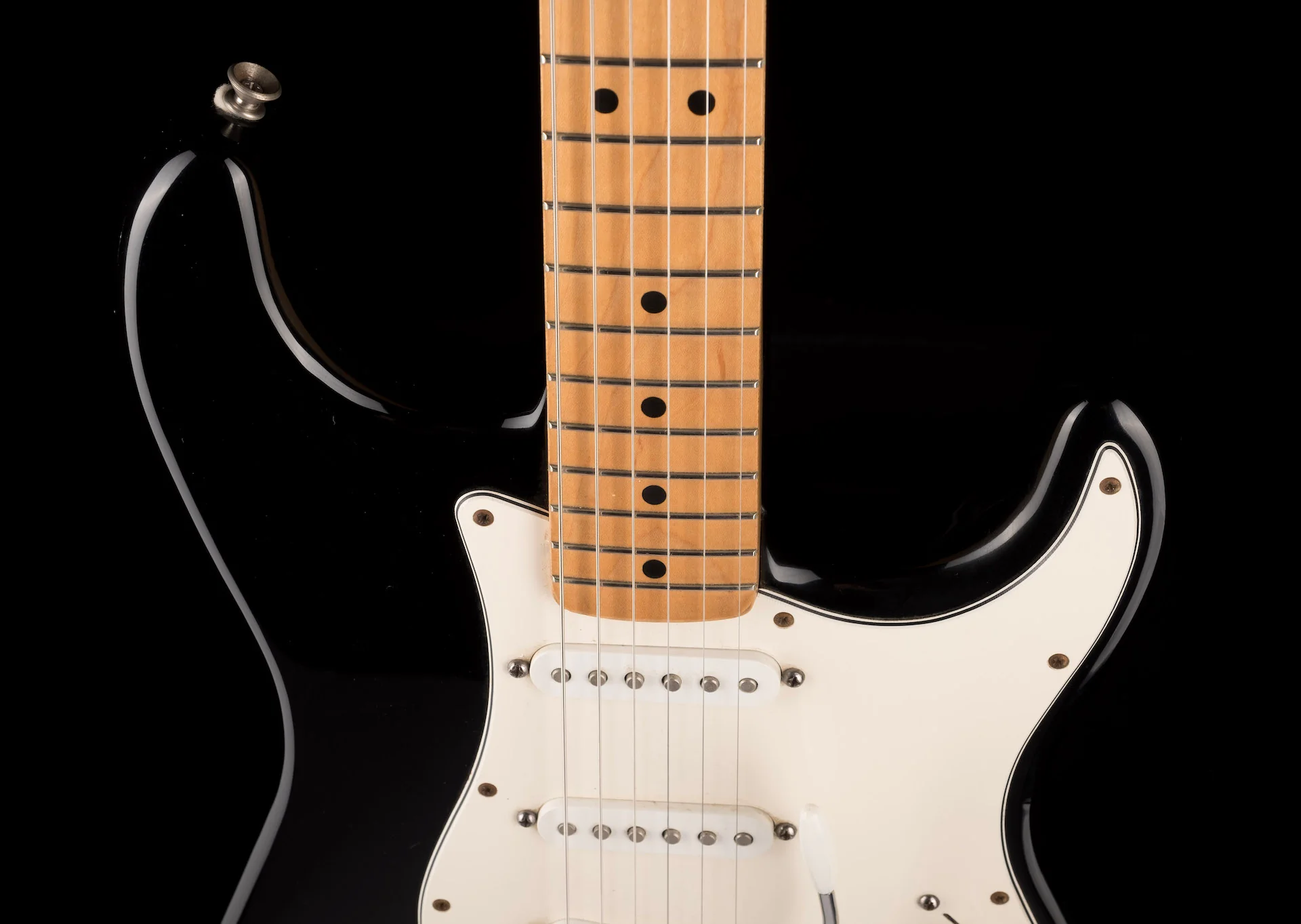 Used 2000 Fender Standard Stratocaster Black Electric Guitar - Image 3