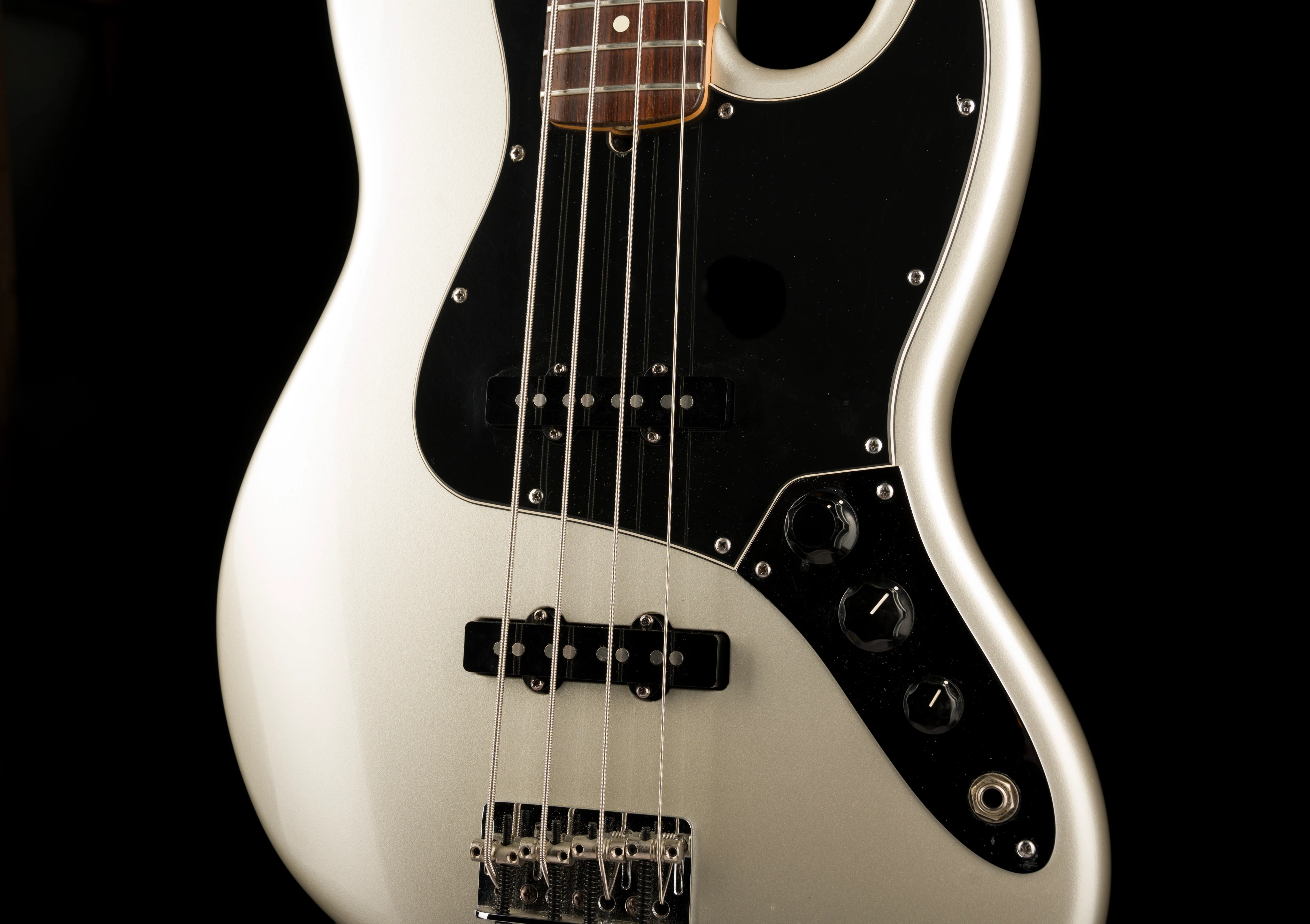 Used 2004 Fender American Jazz Bass Rosewood Fingerboard Chrome Silver With OHSC - Image 6