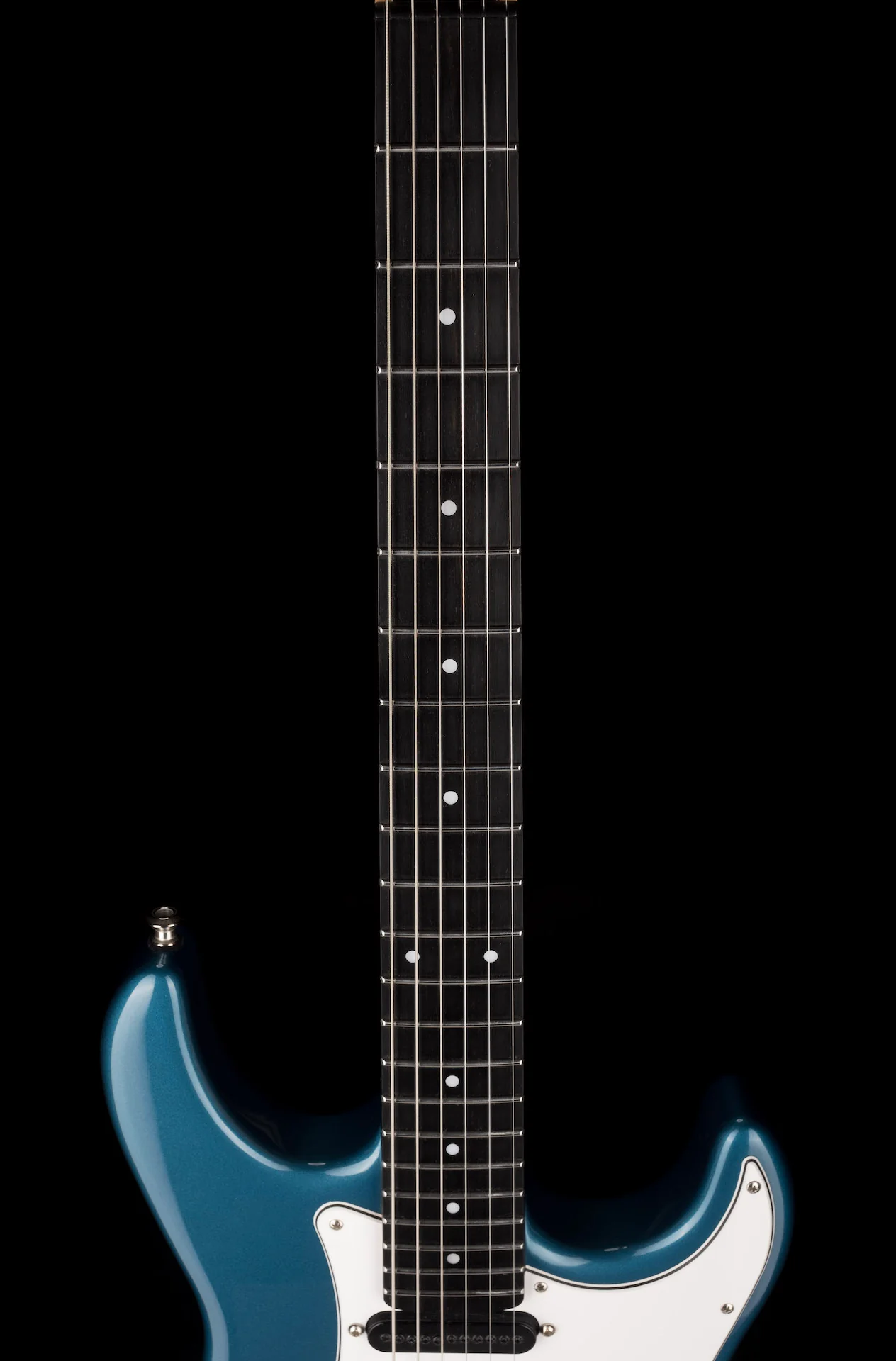 Used 2007 Carvin Bolt Sapphire Blue with OHSC - Image 10