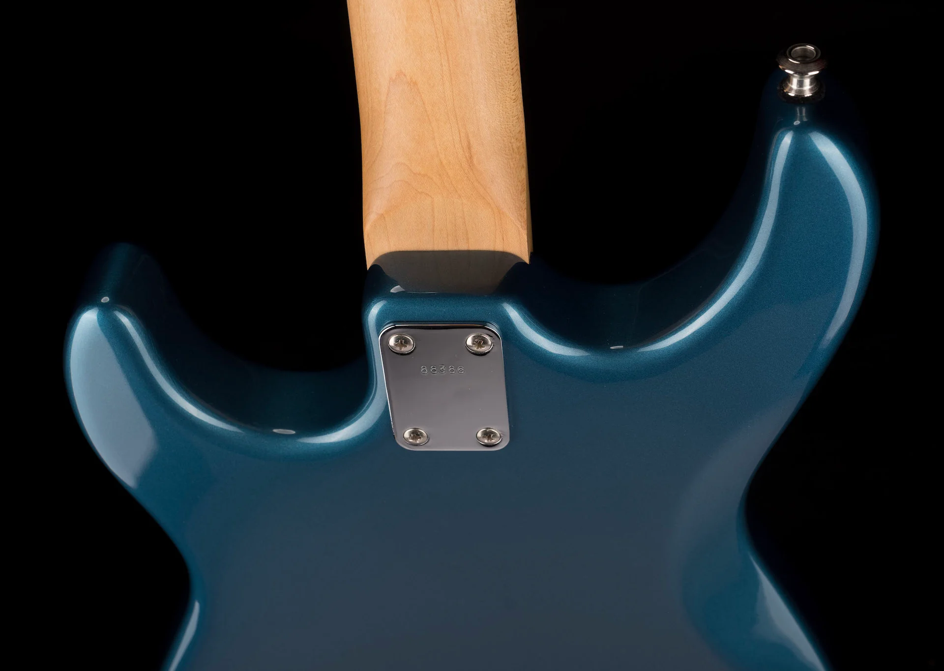 Used 2007 Carvin Bolt Sapphire Blue with OHSC - Image 14