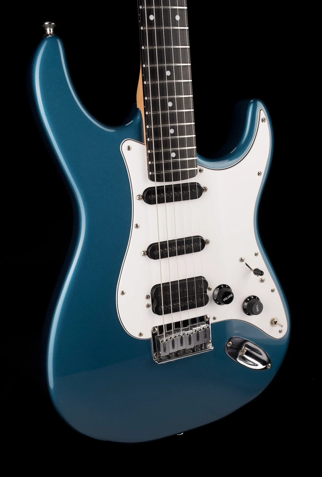 Used 2007 Carvin Bolt Sapphire Blue with OHSC - Image 9