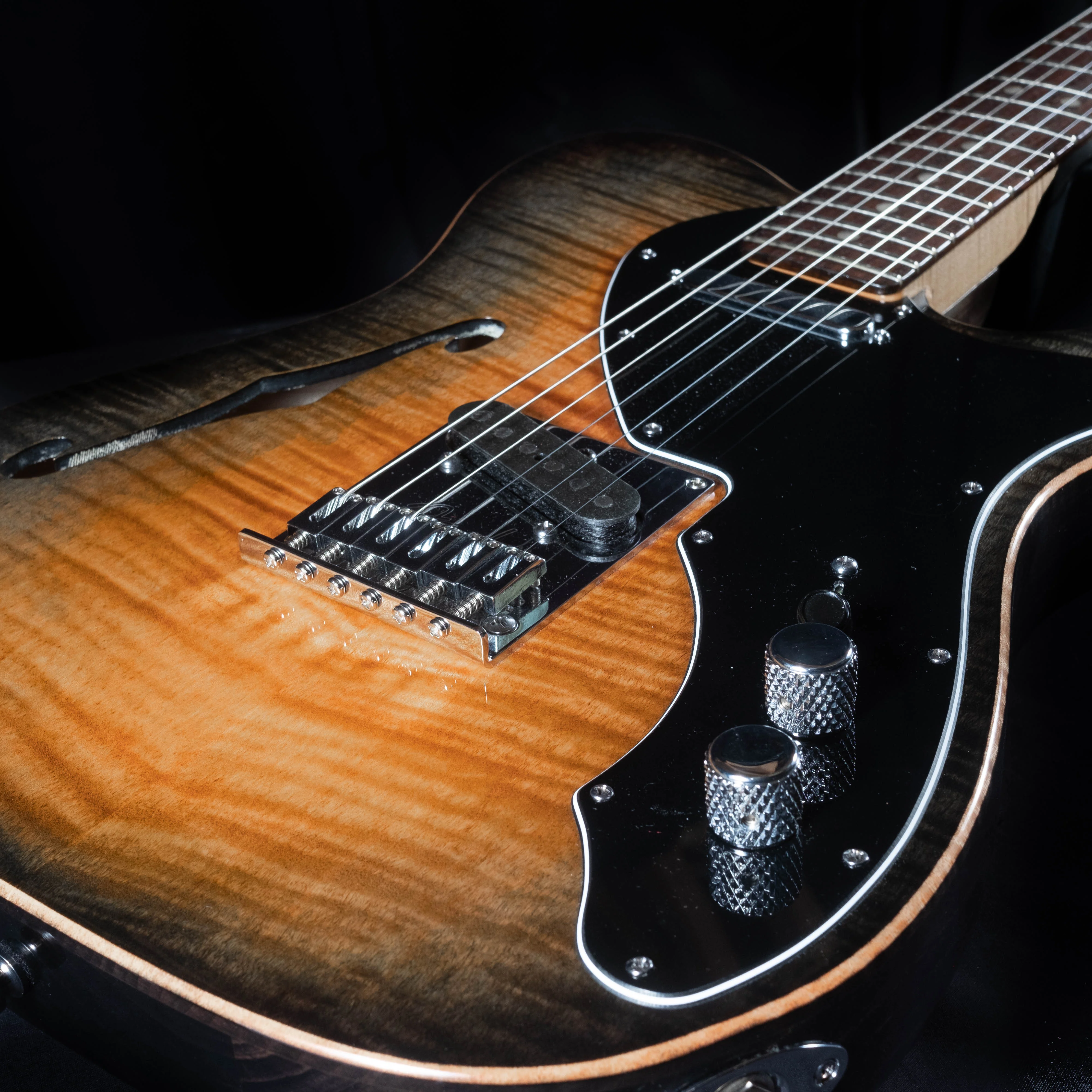 Used '12 Fender American Design Experience Select Telecaster Thinline Greenburst OHSC - Image 4