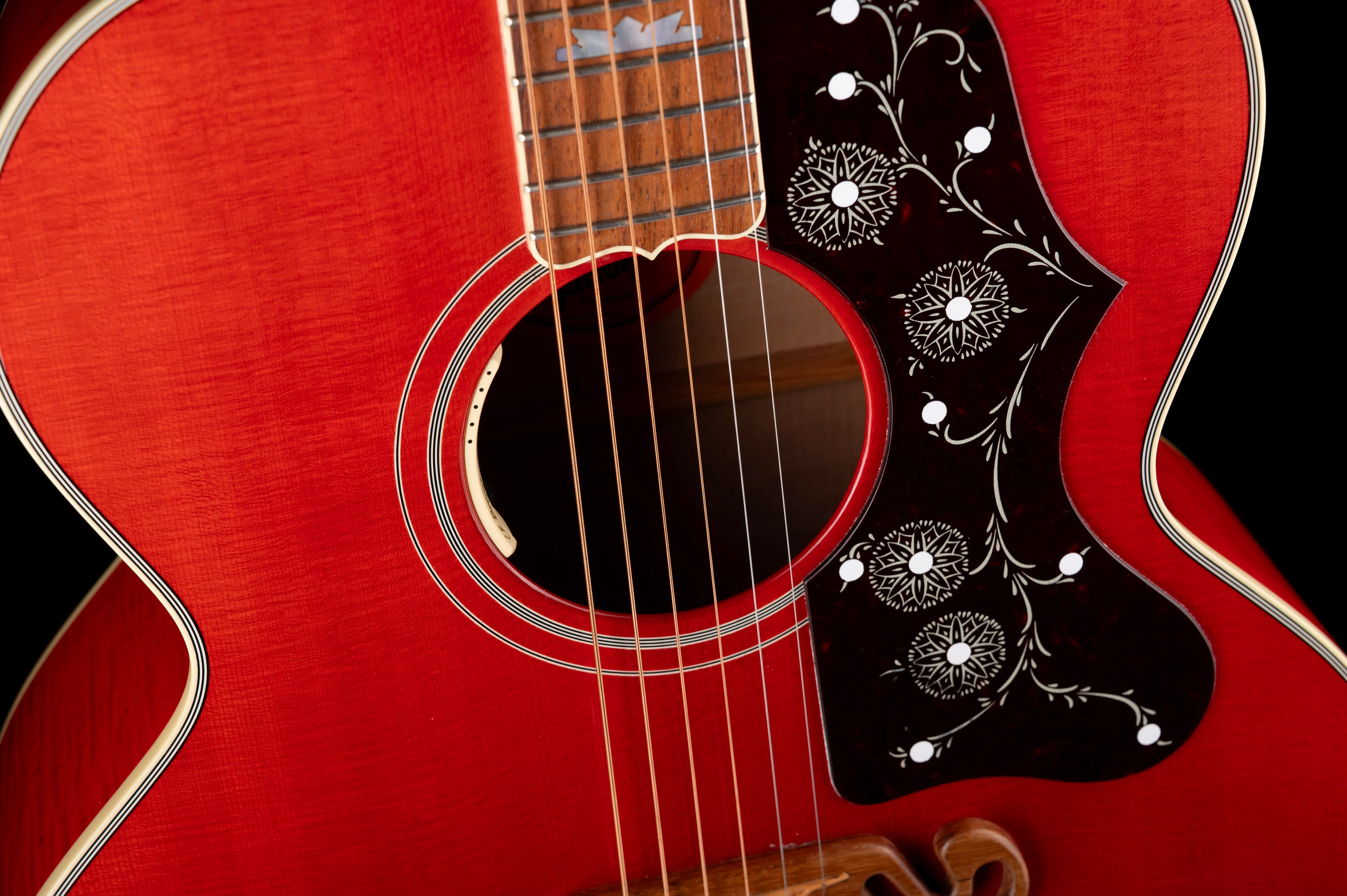 Used 2016 Gibson Custom Shop Limited Edition SJ-200 Trans Cherry 1of50  With case - Image 4