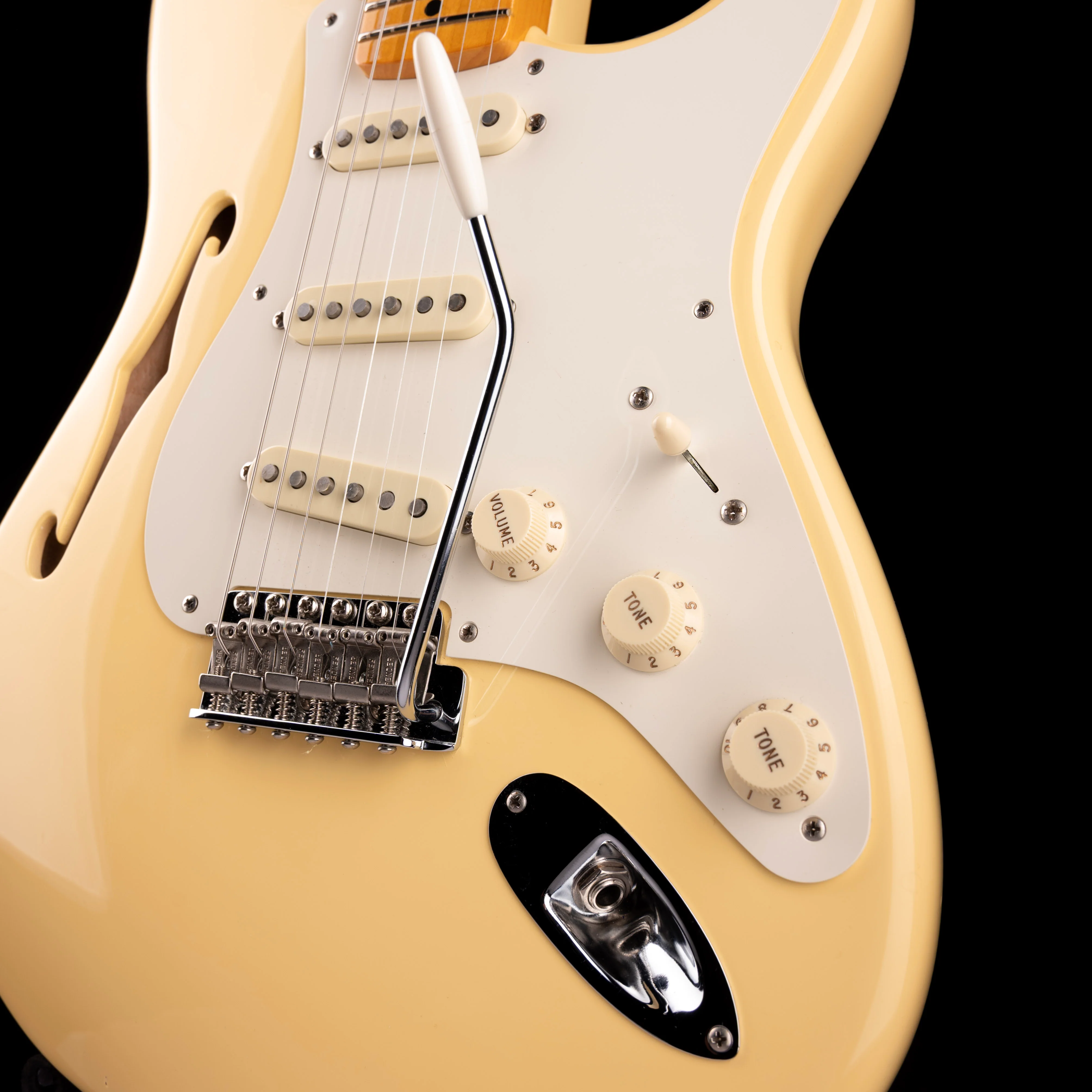 Used 2018 Fender Eric Johnson Thinline Stratocaster Vintage White With Gig Bag - Image 5
