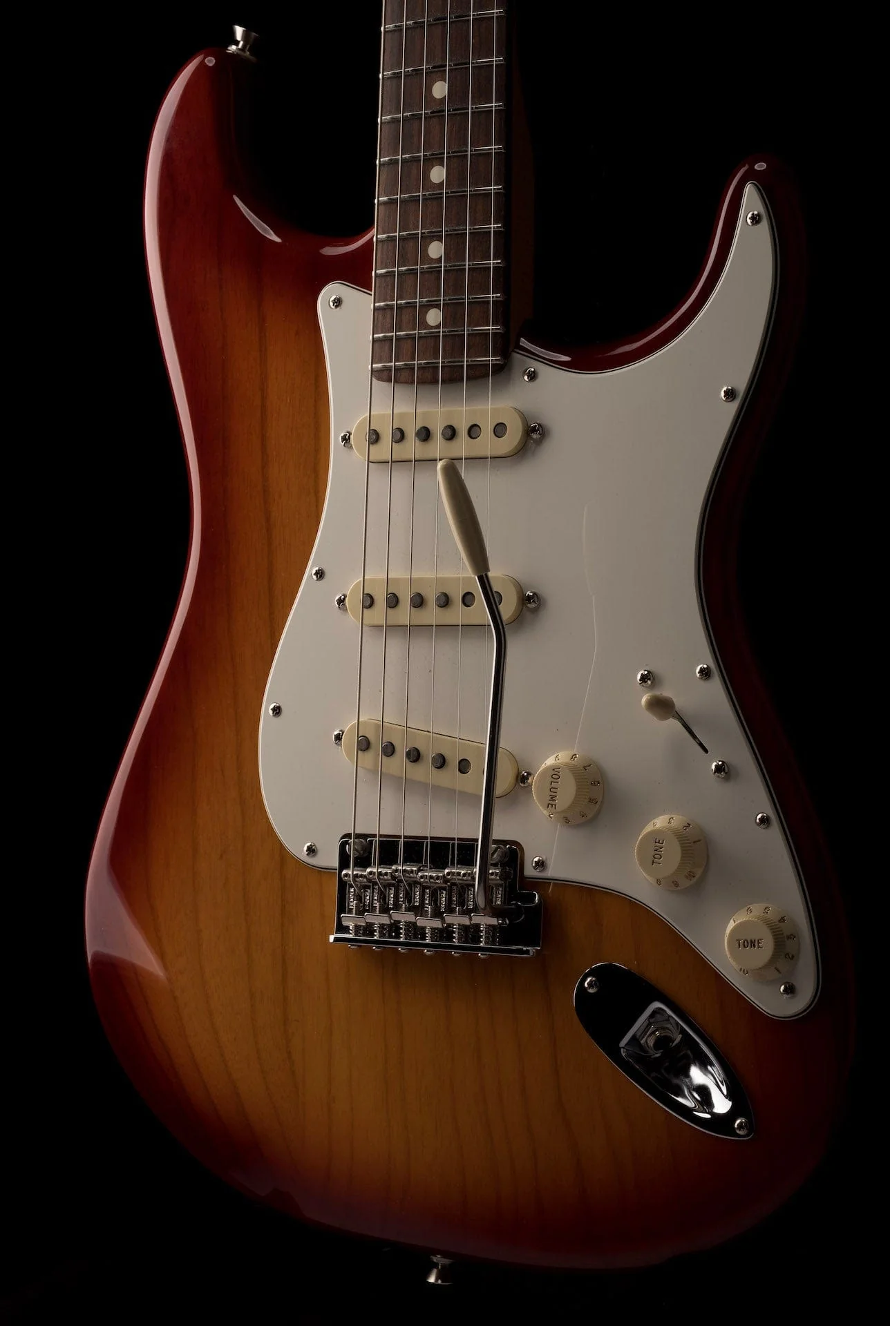 Used 2019 Fender American Professional Stratocaster Sienna Sunburst with Case - Image 10