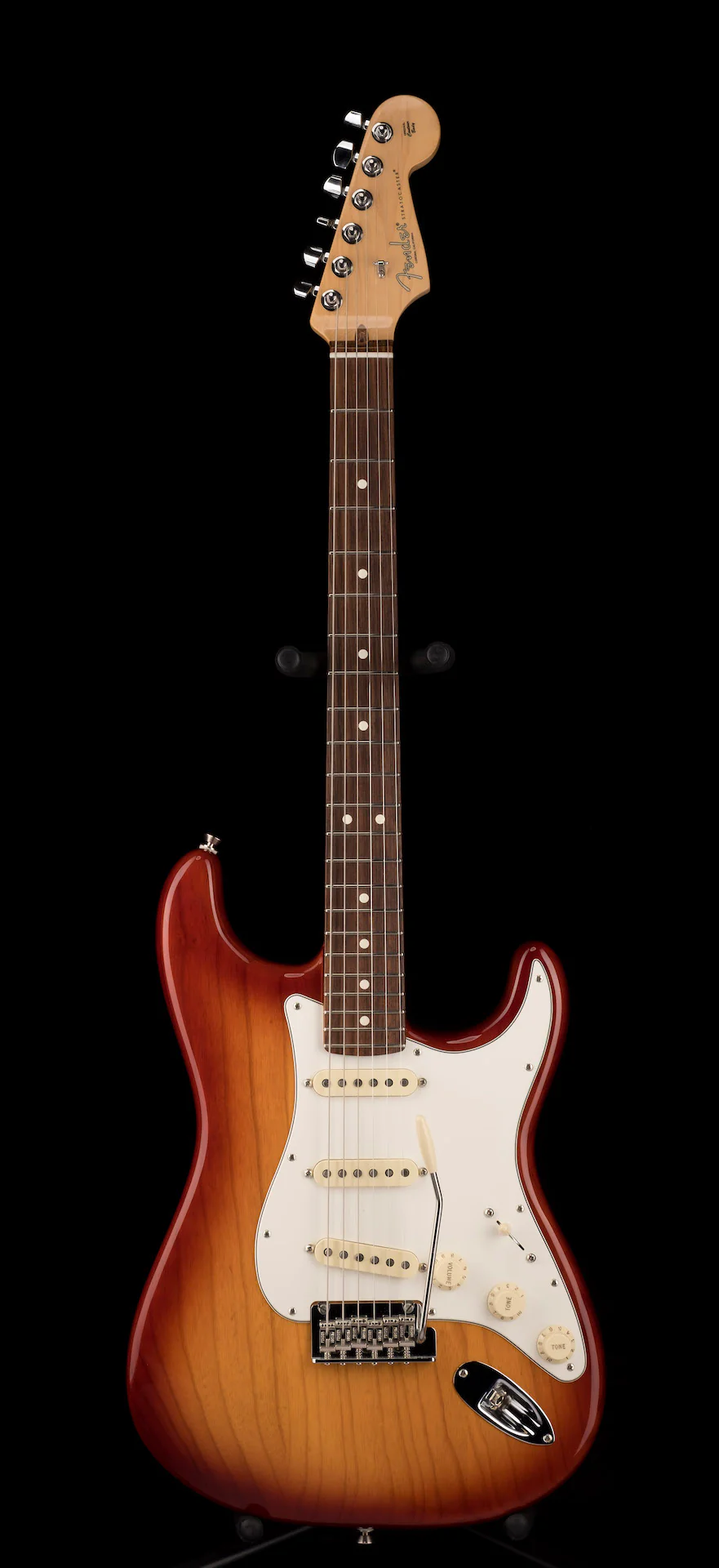 Used 2019 Fender American Professional Stratocaster Sienna Sunburst with Case - Image 2