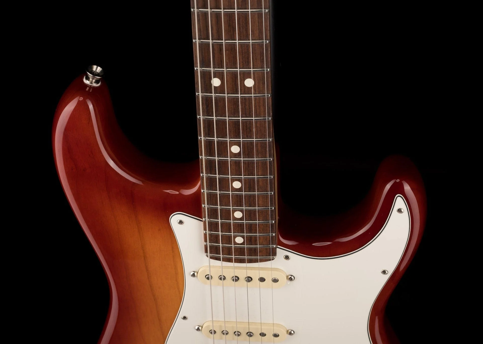 Used 2019 Fender American Professional Stratocaster Sienna Sunburst with Case - Image 3