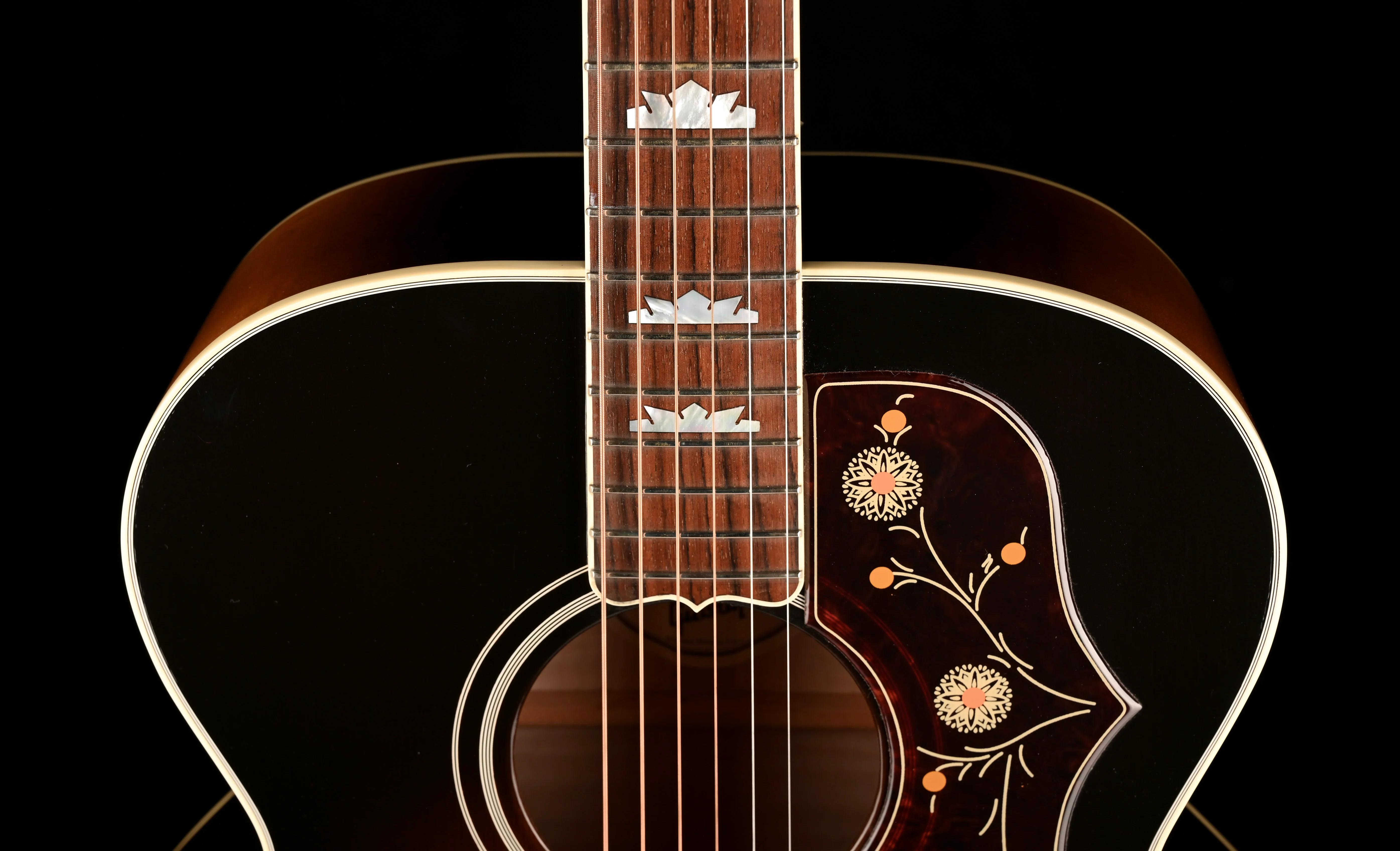 Used 2019 Gibson SJ-200 Standard Vintage Sunburst Acoustic Guitar with OHSC - Image 3
