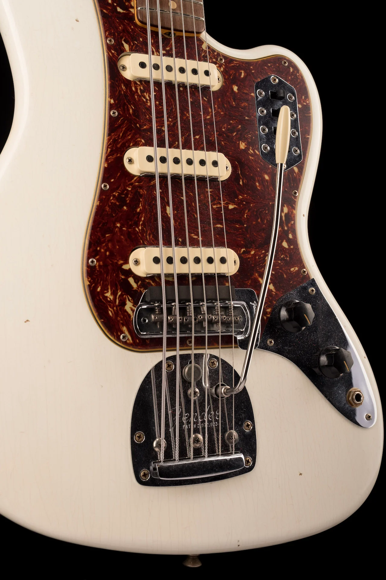 Used '20 Fender Custom Shop Bass VI Journeyman Relic Aged Olympic White w/ OHSC - Image 8