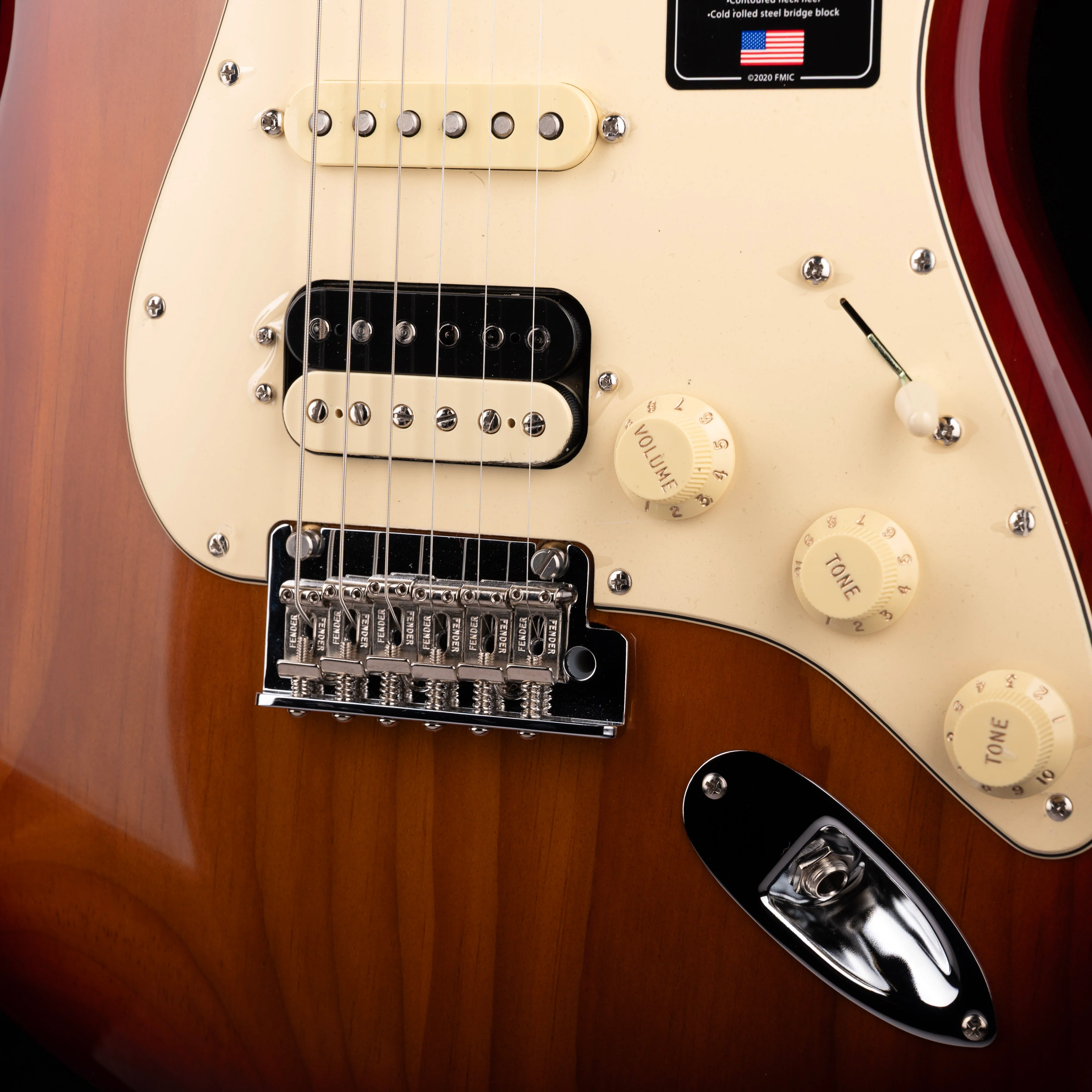 Used 2024 Fender American Professional II Stratocaster Sienna Sunburst with OHSC - Image 4