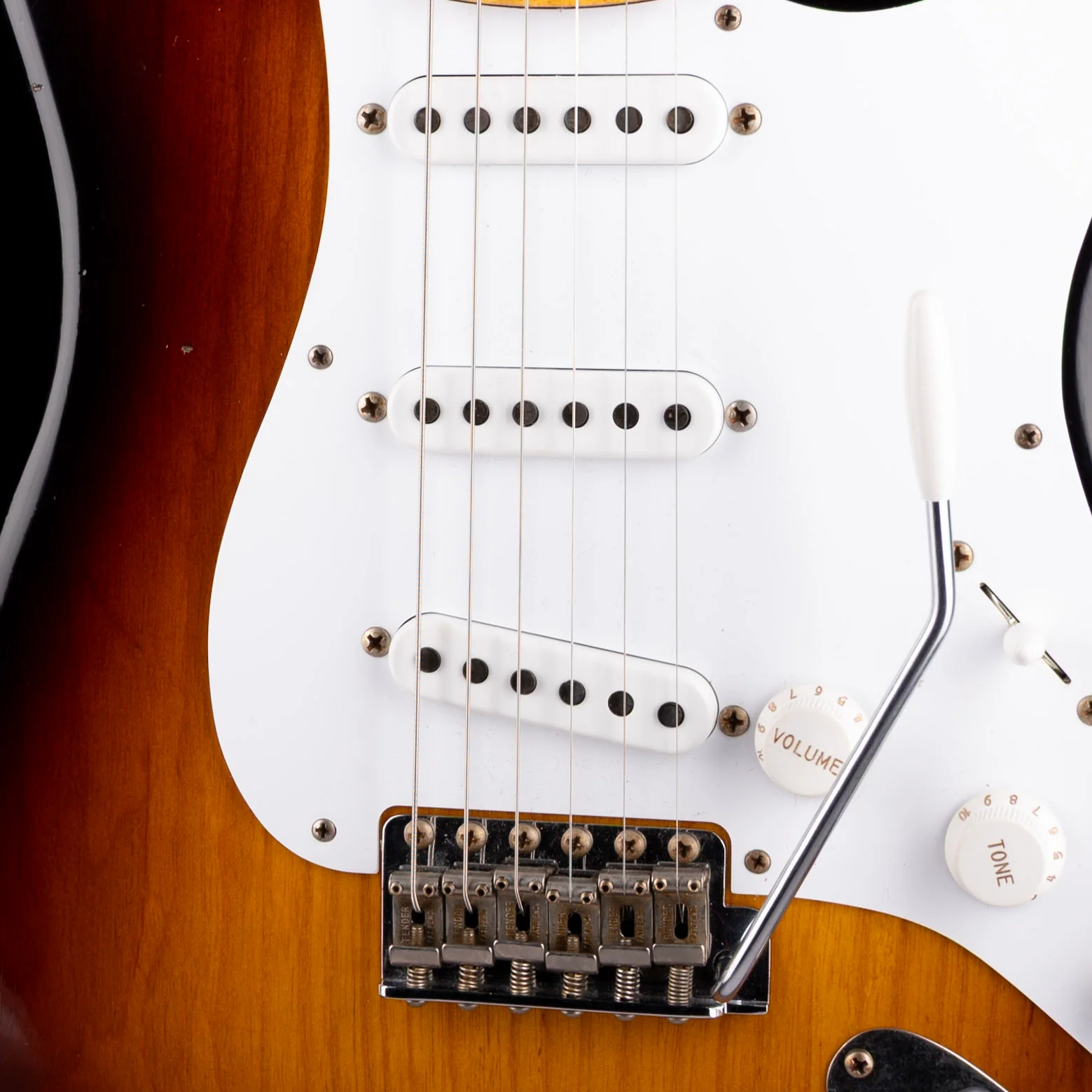 Used 2024 Fender Custom Shop Limited Edition 70th Anniversary 1954 Stratocaster Journeyman Relic Wide-Fade 2-Color Sunburst with OHSC - Image 4