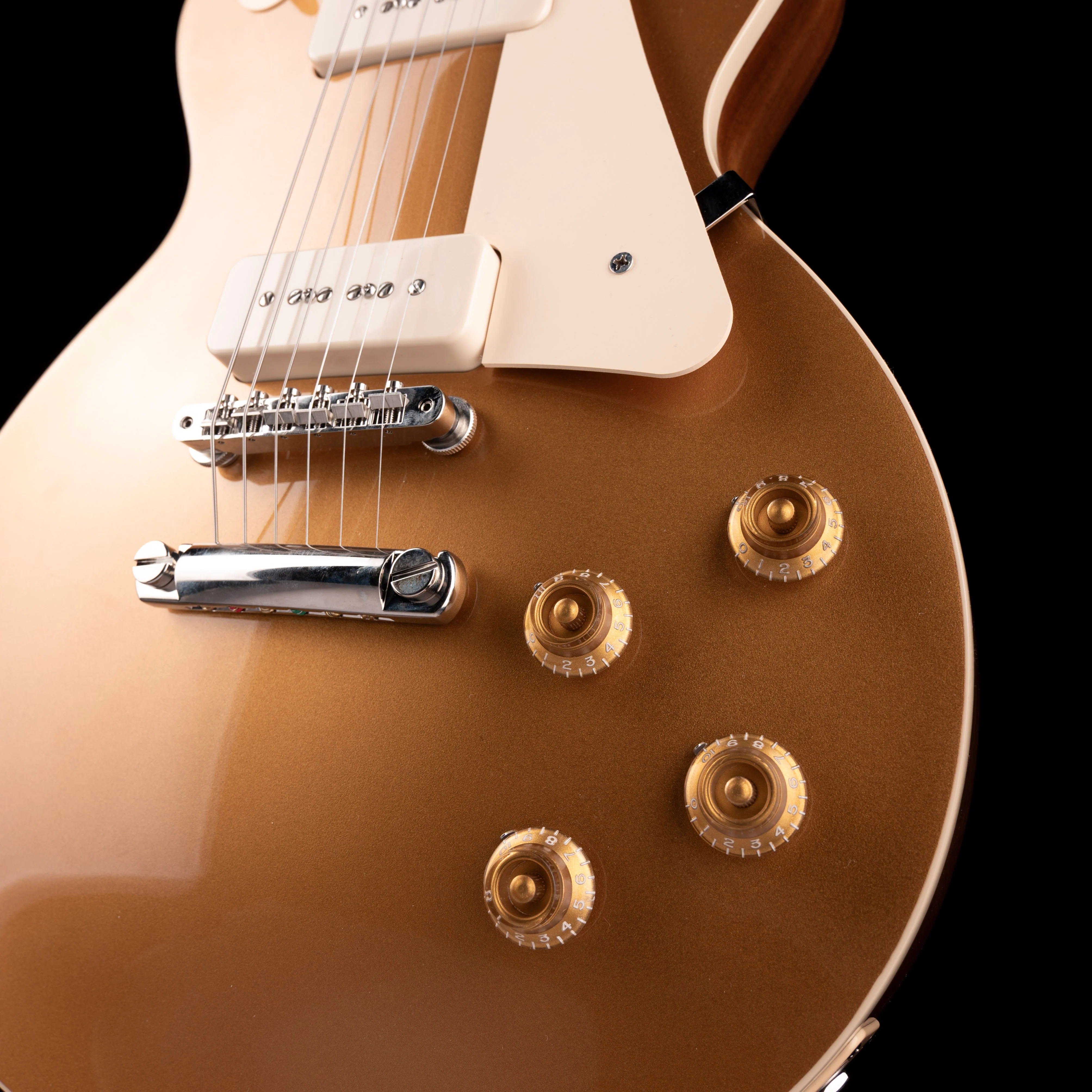 Used 2025 Gibson Les Paul Standard P90 Goldtop with OHSC - Image 5