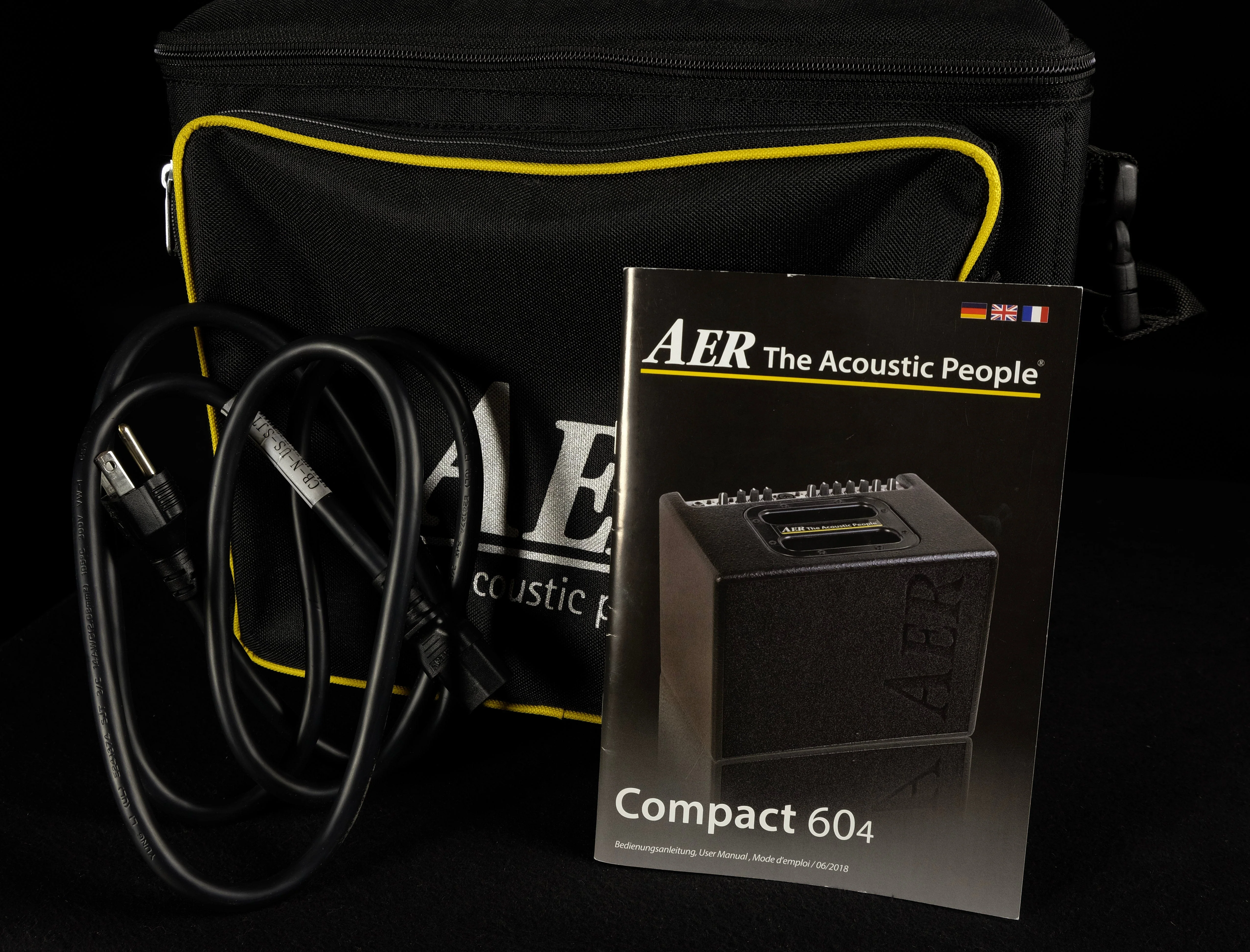 Used AER Compact 4th Generation 60/4 Compact Acoustic Guitar Amp Combo With Bag - Image 8