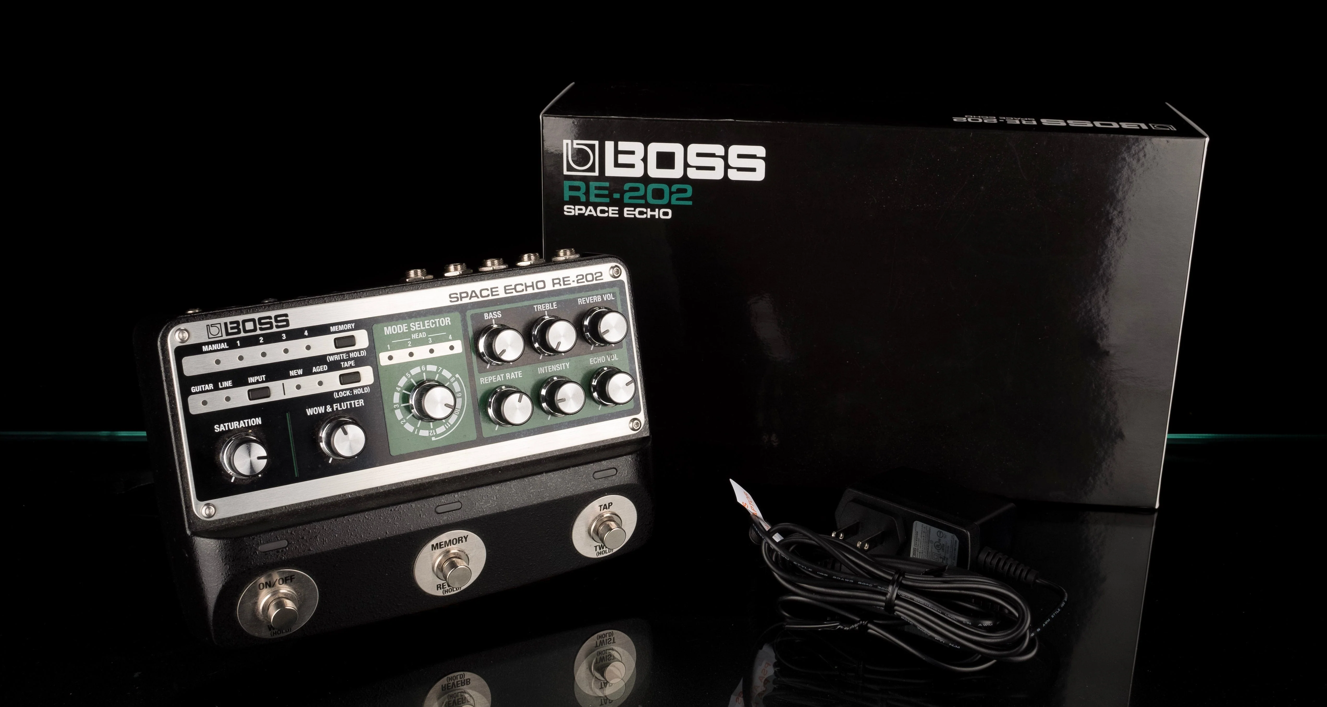 Used Boss RE-202 Space Echo with Box & Power Supply