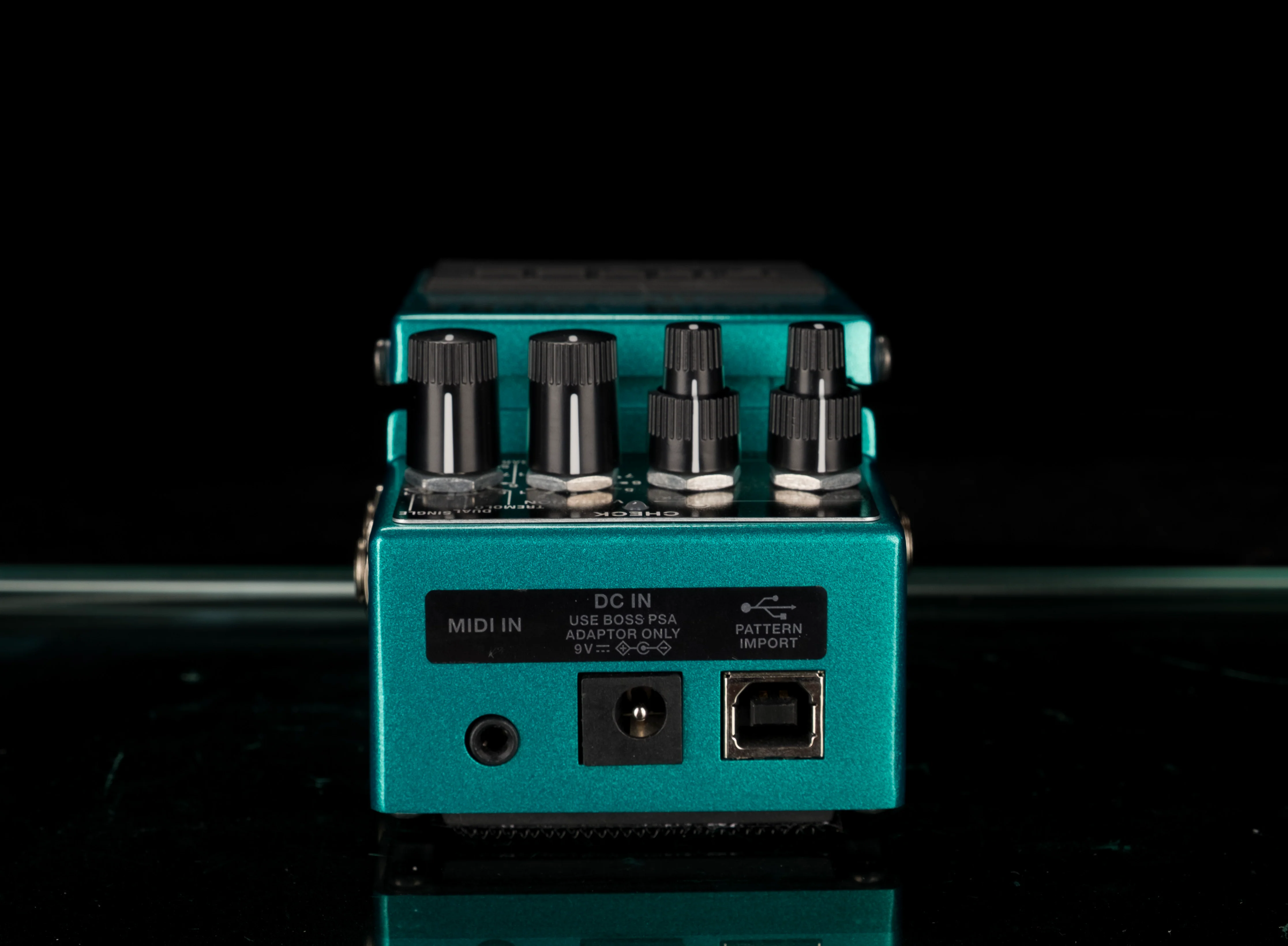Used Boss SL-2 Slicer Audio Pattern Processor Pedal with Box - Image 4