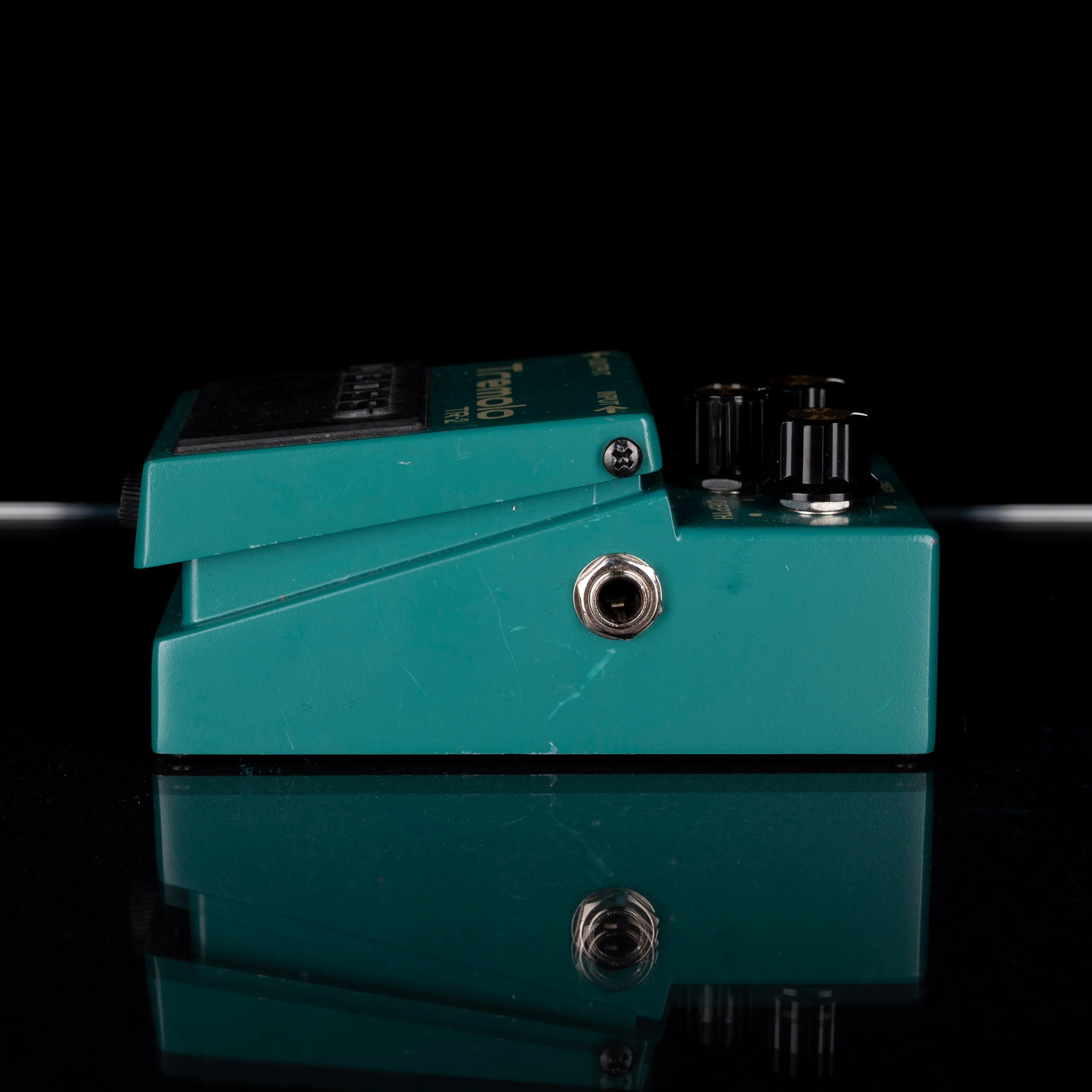 Used Boss TR-2 Tremolo Pedal - 5 - Image 4