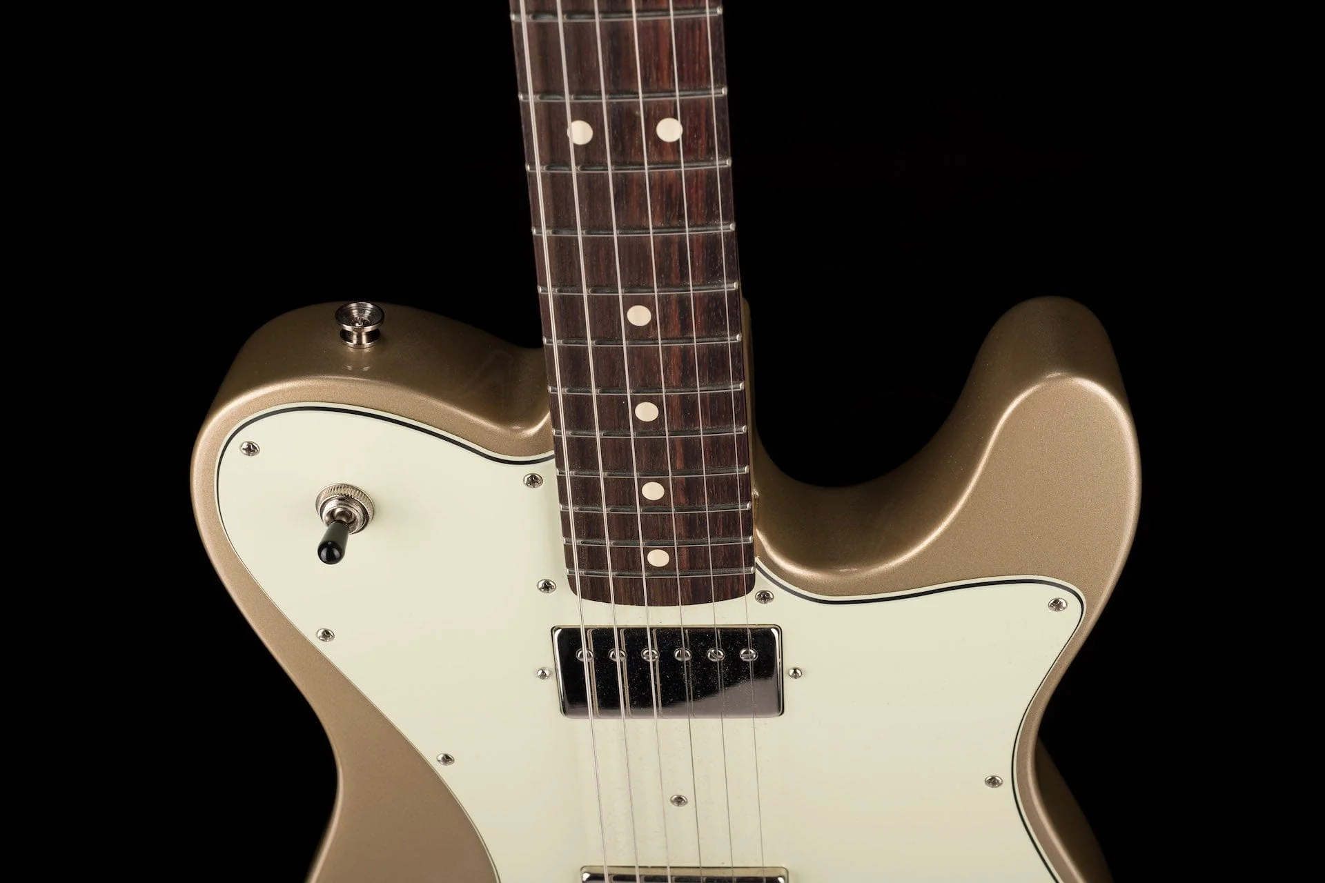 Used Chris Shiflett Telecaster Deluxe Shoreline Gold with OHSC - Image 3