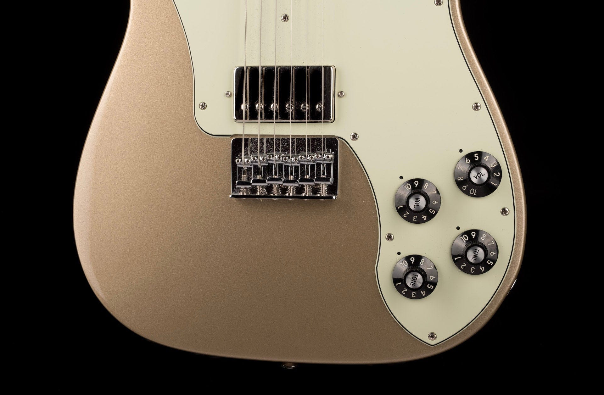 Used Chris Shiflett Telecaster Deluxe Shoreline Gold with OHSC - Image 5