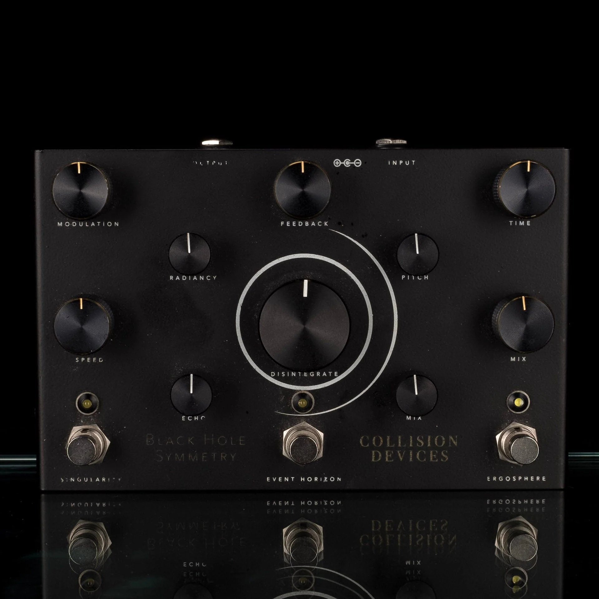 Used Collision Devices Black Hole Symmetry Modulated Delay / Pitch Shifted Reverb / Destruction Fuzz - Image 2