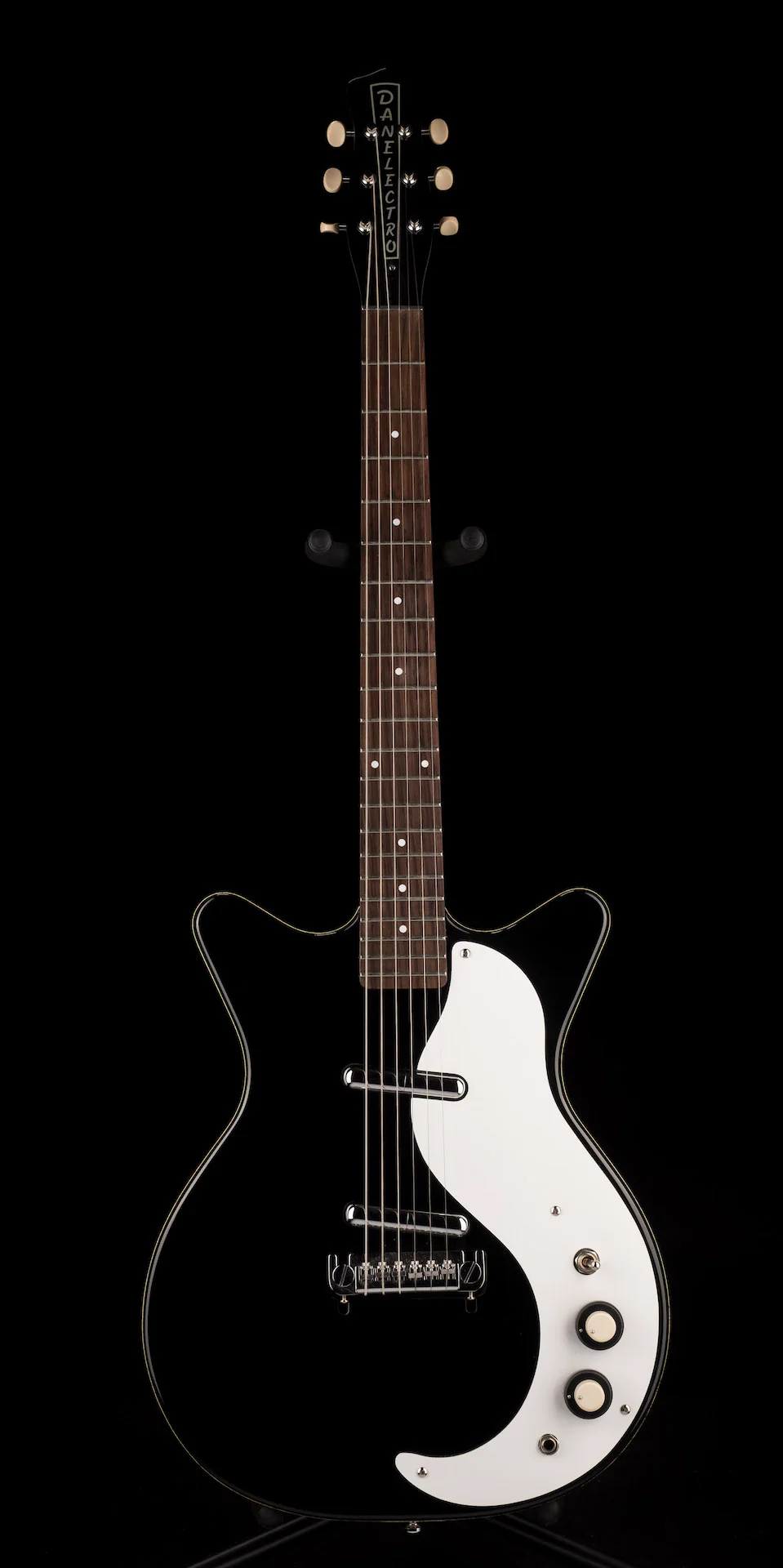 Used Danelectro 59 DC Black with Gig Bag - Image 2