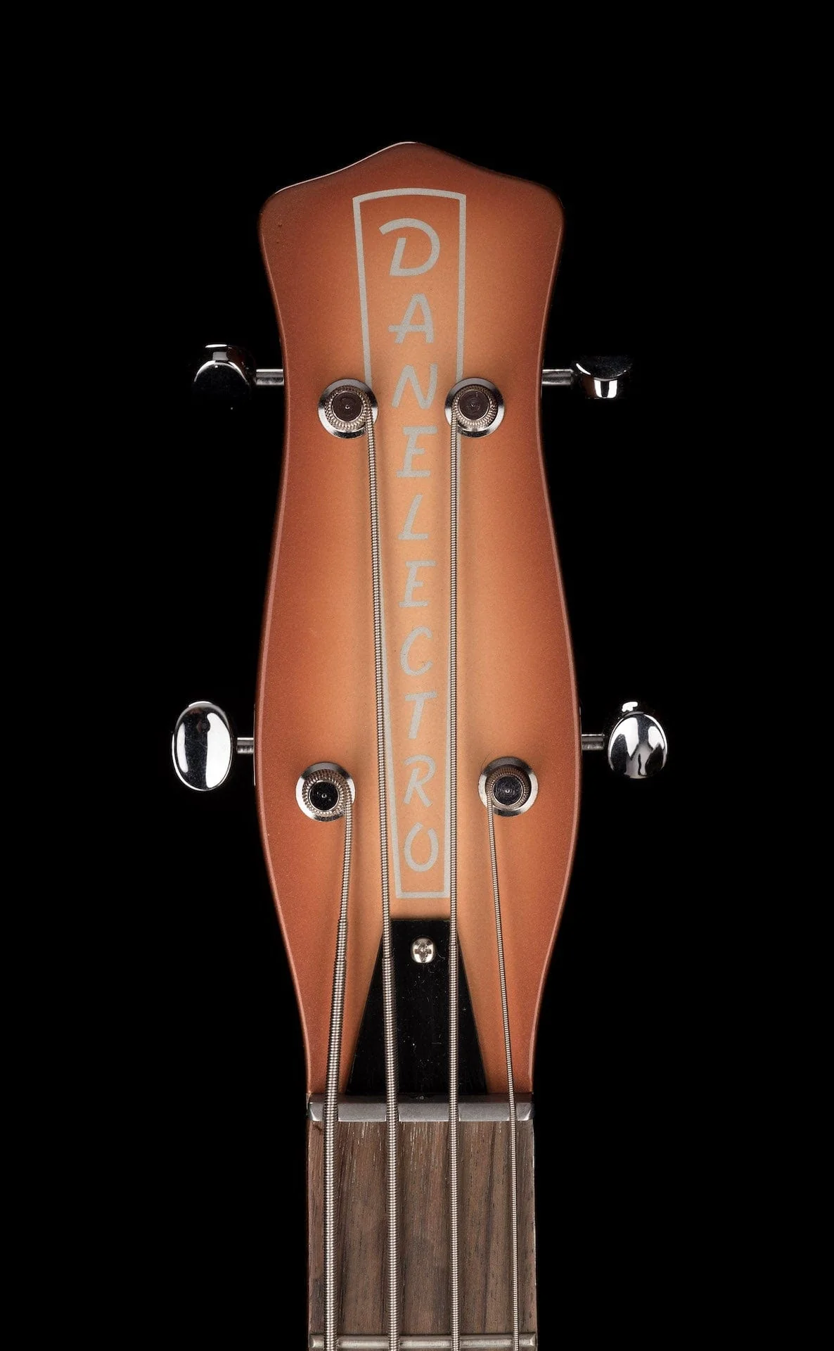 Used Danelectro Longhorn Short-Scale Electric Bass Copper Burst with Gig Bag - Image 10