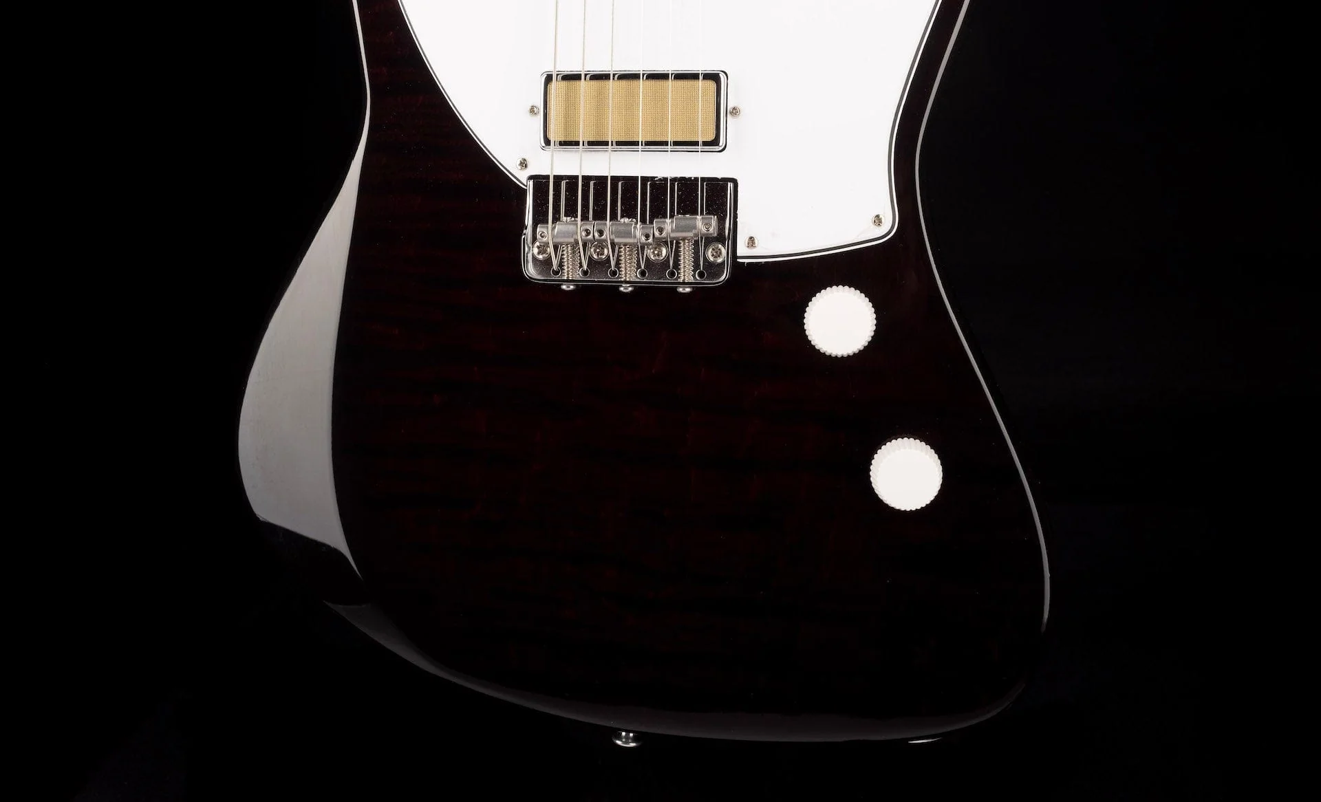 Used Harmony Limited Edition Silhouette Flame Maple Top Transparent Black with Mono Case - Image 5