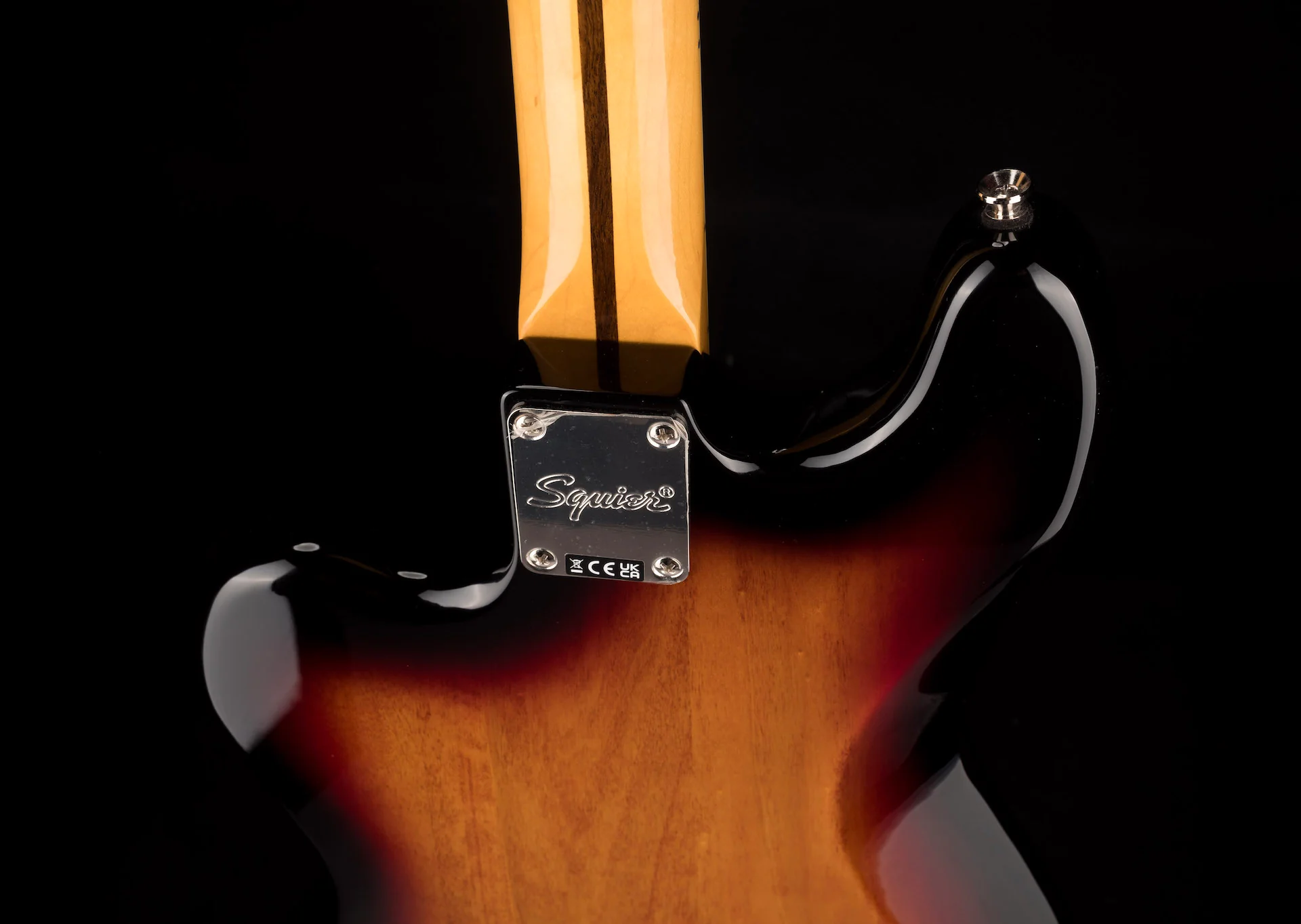 Used Demo Squier Classic Vibe Bass VI 3-Color Sunburst - Image 15
