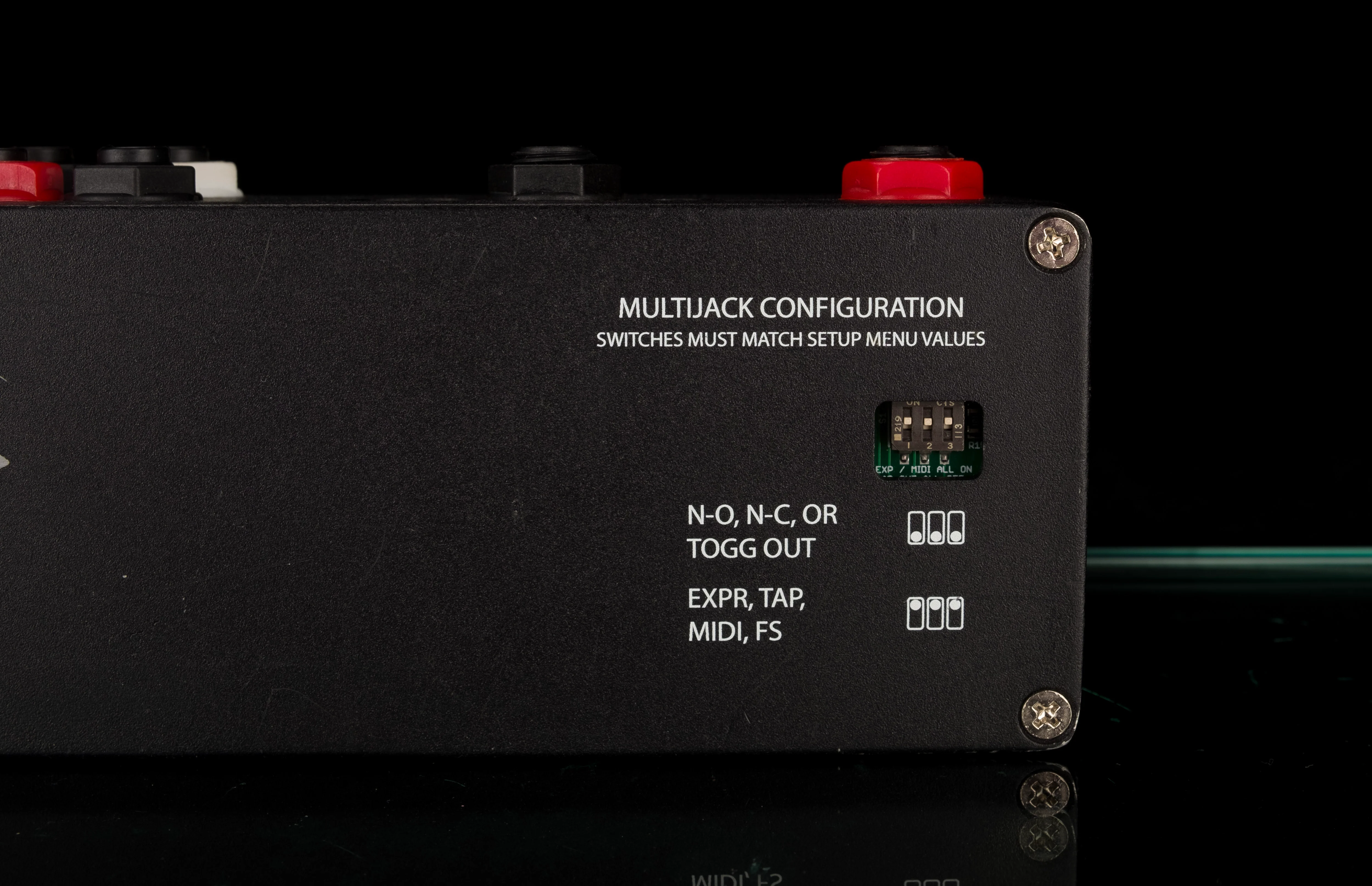 Used Disaster Area DPC-5 Gen3 Programmable Bypass Switcher with Box - Image 4