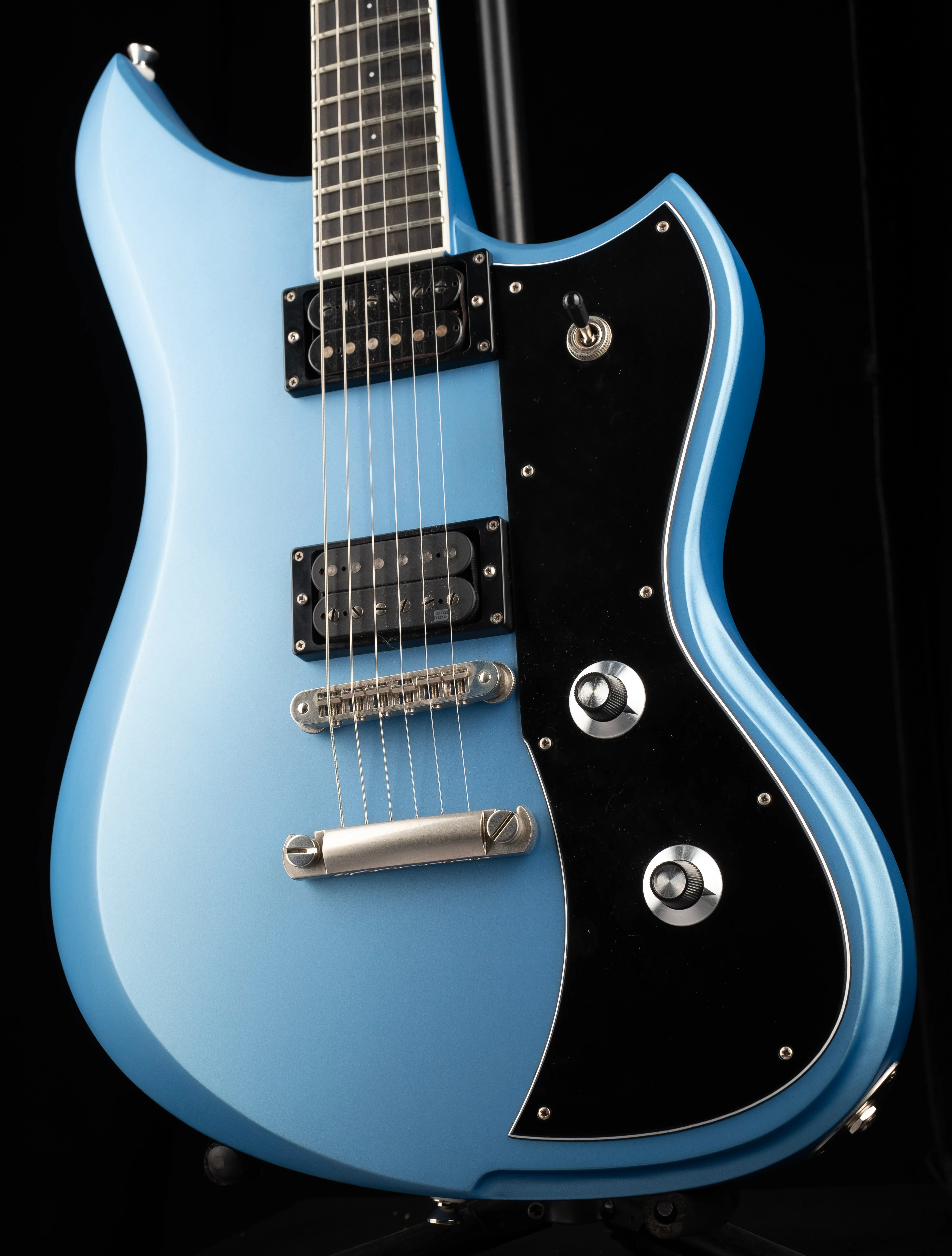 Used Dunable Yeti with Seymour Duncan Pickups Pelham Blue Satin with Gig Bag - Image 3