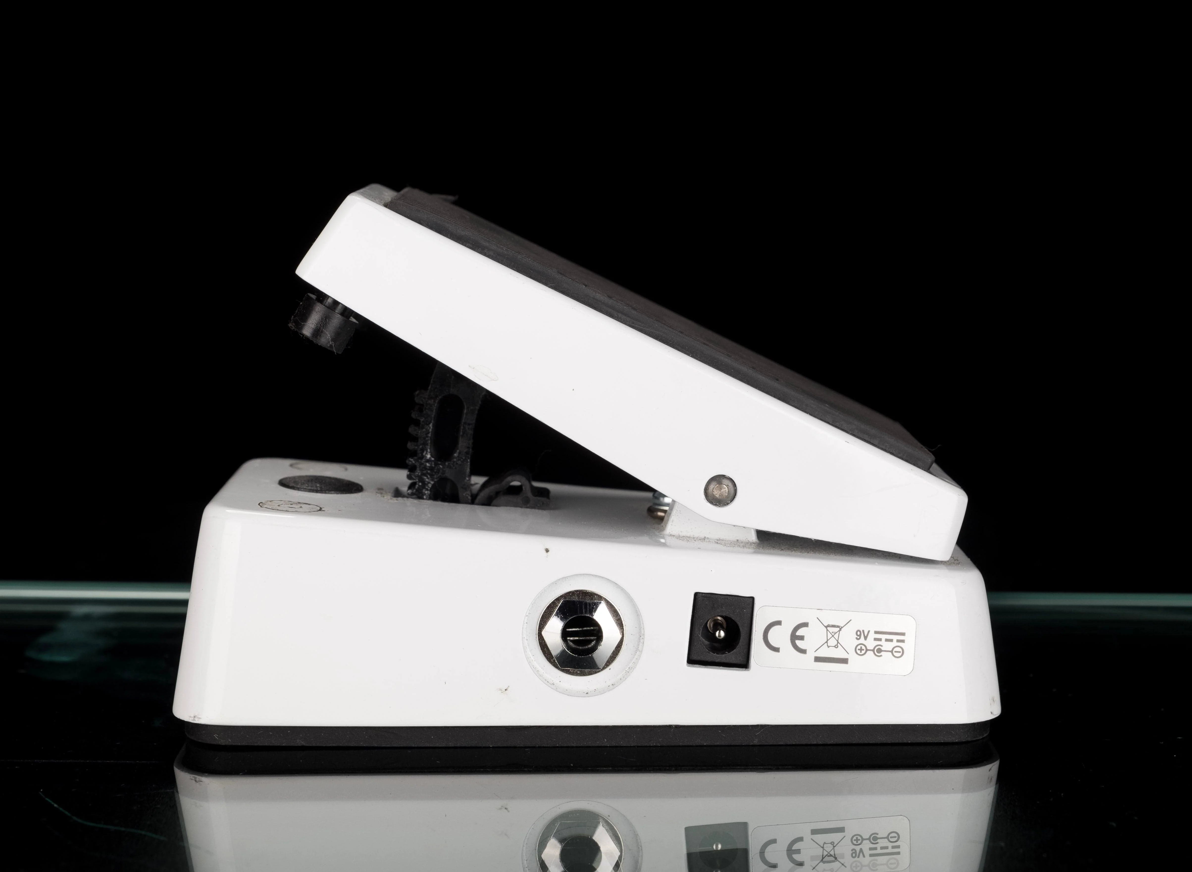 Used Dunlop CBM105Q Cry Baby Mini Bass Wah Pedal With Box - Image 4