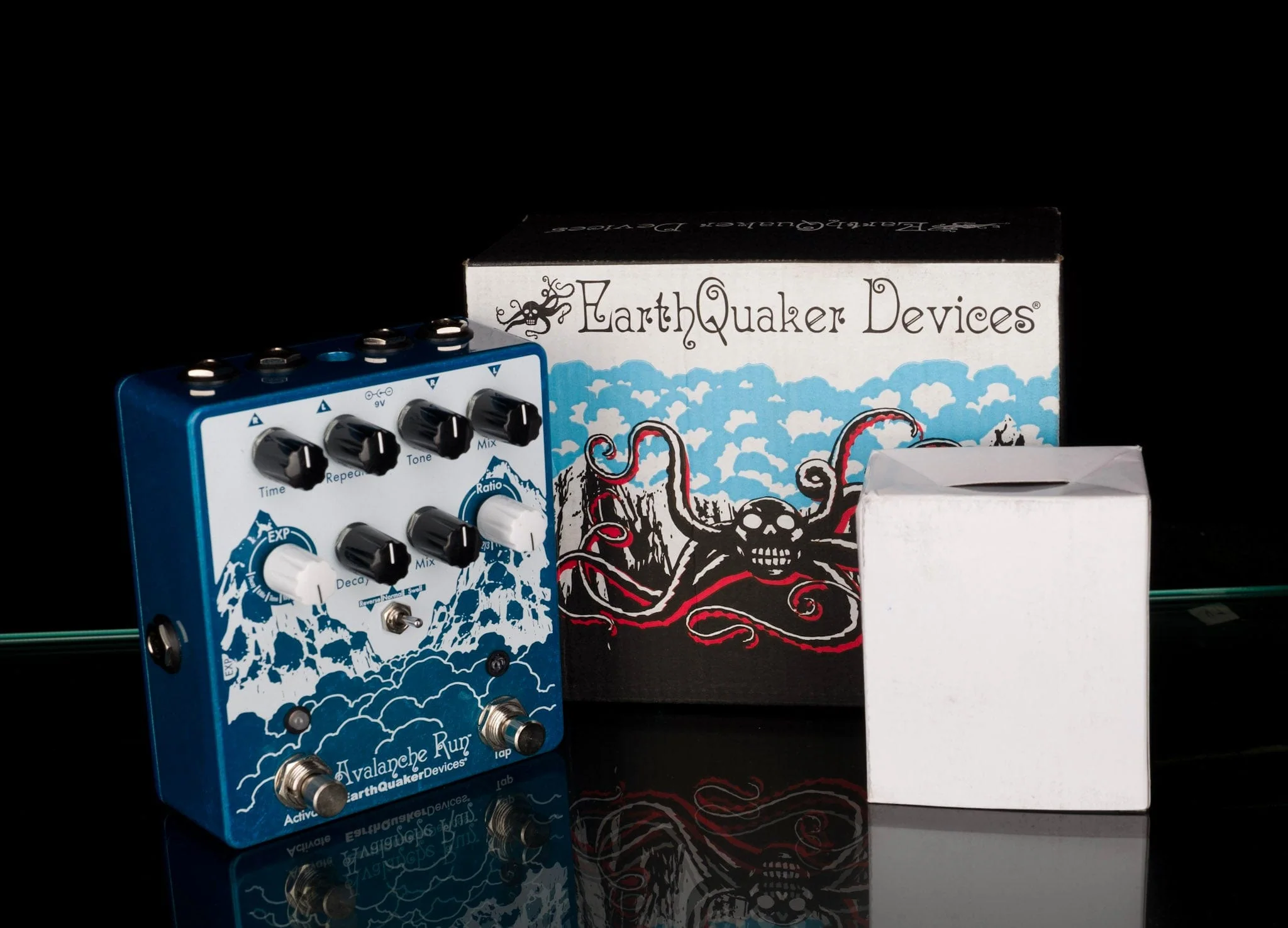 Used EarthQuaker Devices Avalanche Run Reverb/Delay Guitar Effect Pedal With Box - Image 6