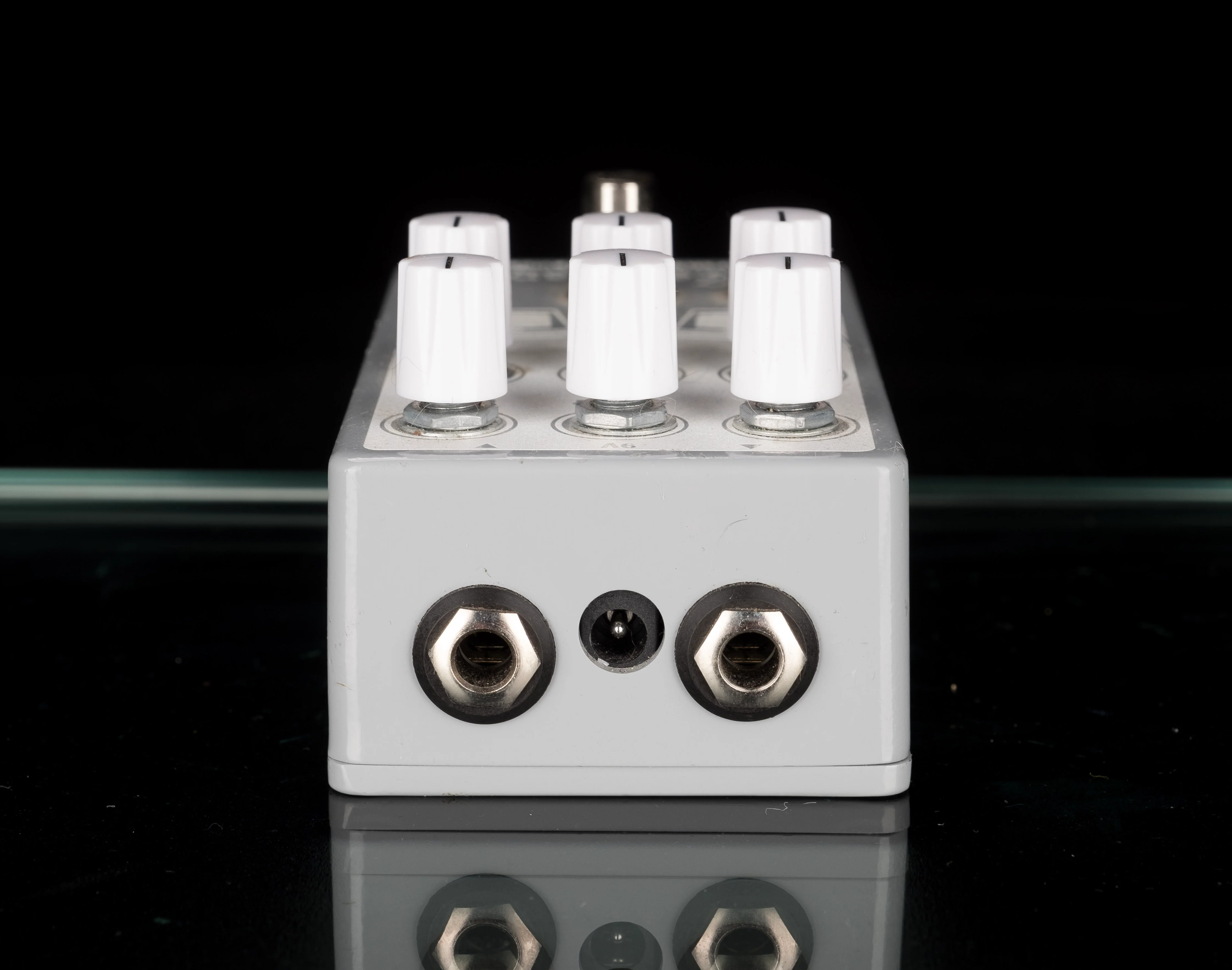 Used Earthquaker Devices Bit Commander V2 Octave Synth Pedal with Box - Image 4