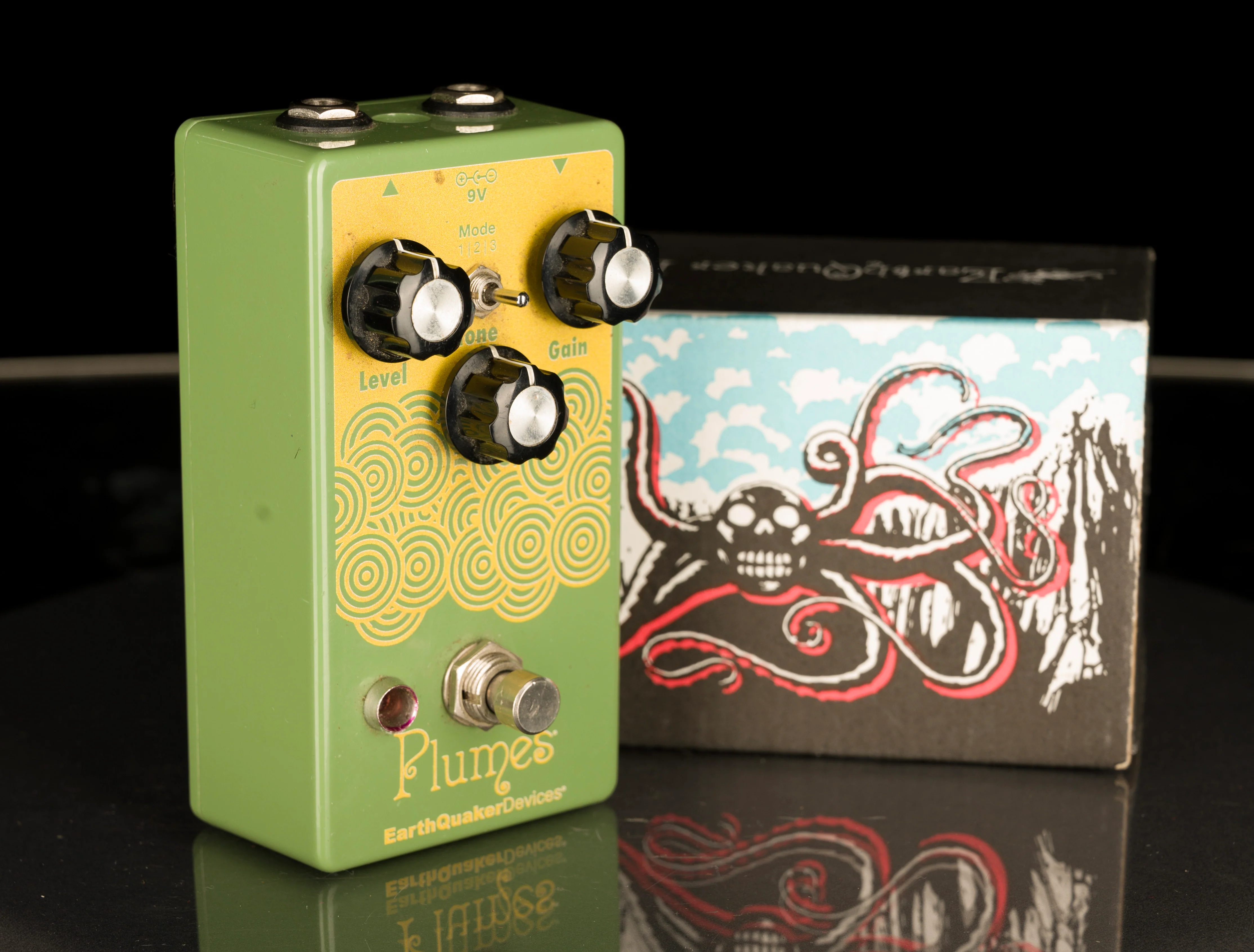 Used EarthQuaker Devices Plumes Black Overdrive Guitar Effect Pedal With Box
