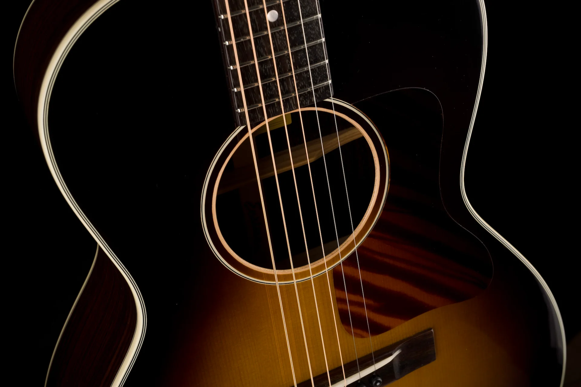 Used Eastman E20OOSS Acoustic Guitar Sunburst with OHSC - Image 6