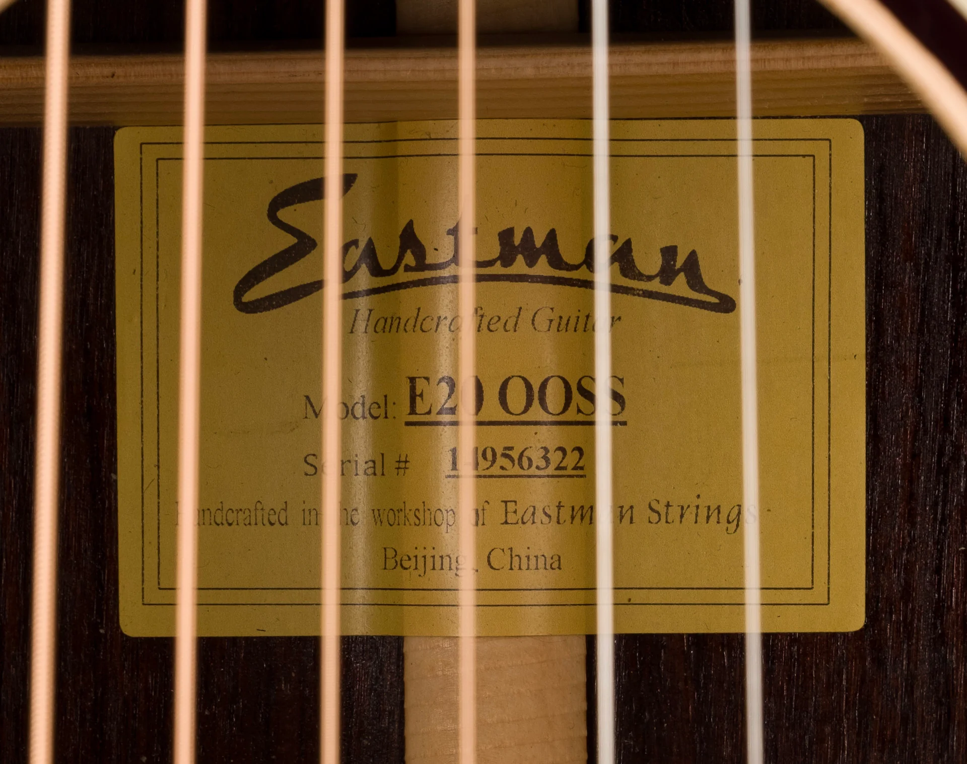 Used Eastman E20OOSS Acoustic Guitar Sunburst with OHSC - Image 9