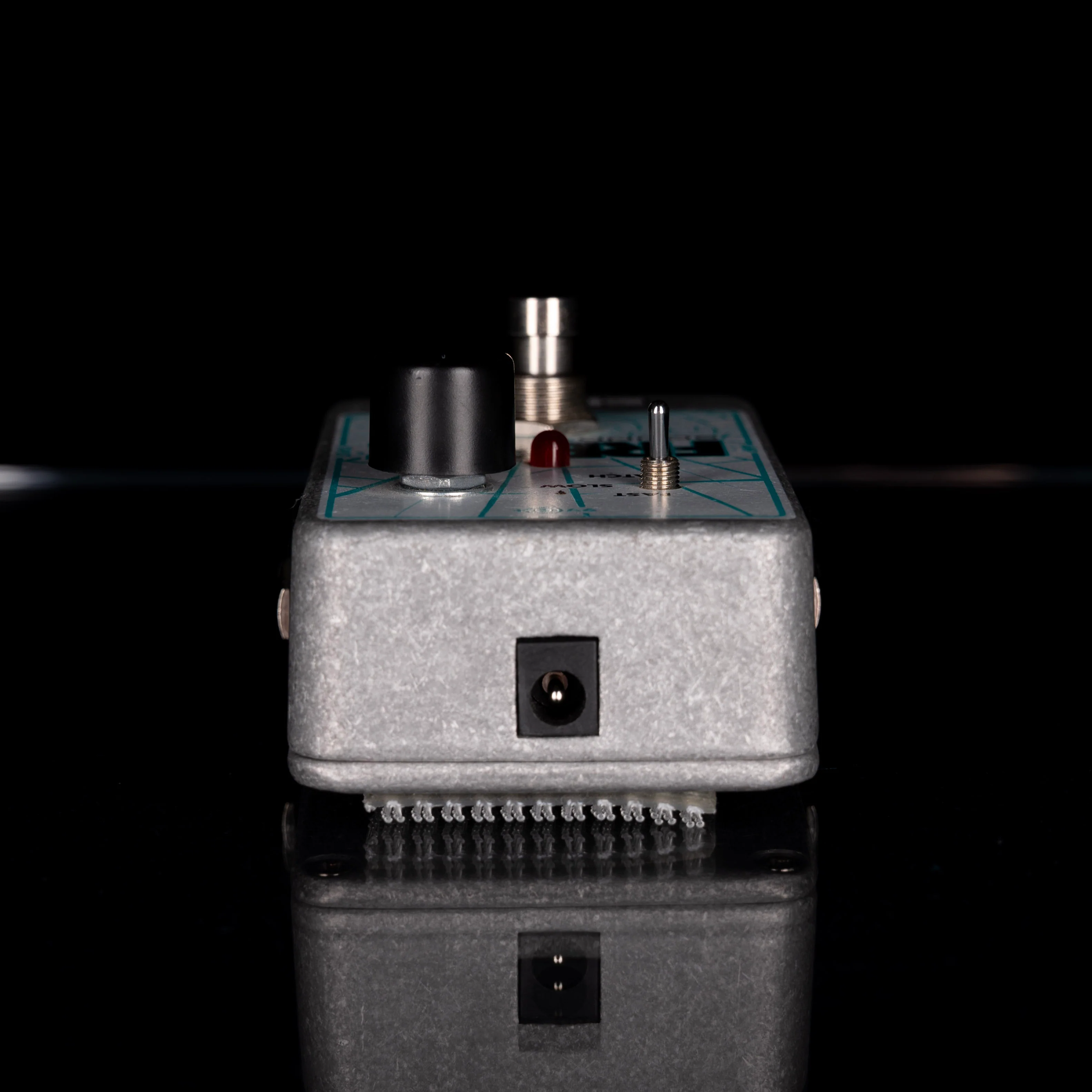 Used Electro-Harmonix Freeze Sound Retainer Pedal - 2 - Image 3