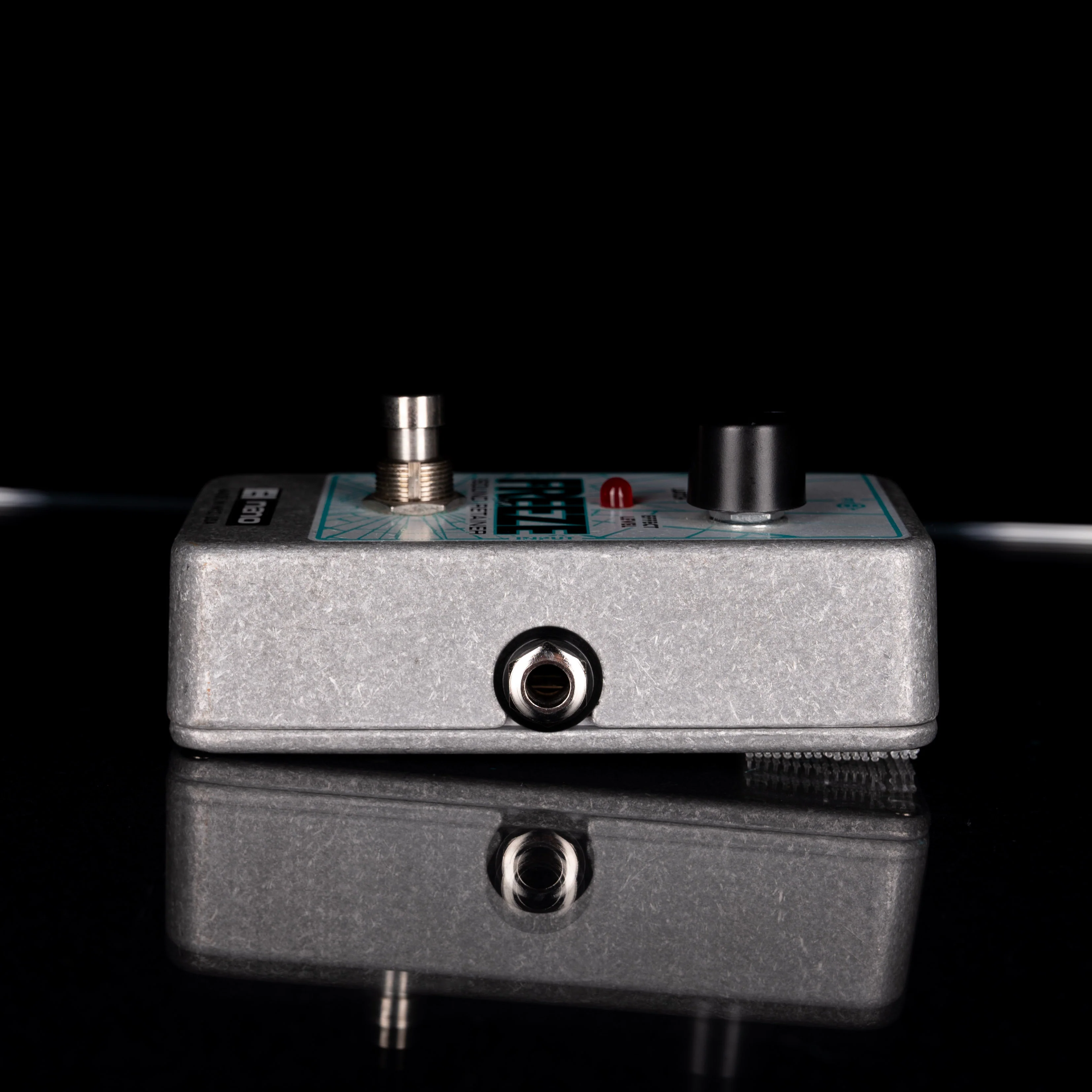 Used Electro-Harmonix Freeze Sound Retainer Pedal - 2 - Image 4
