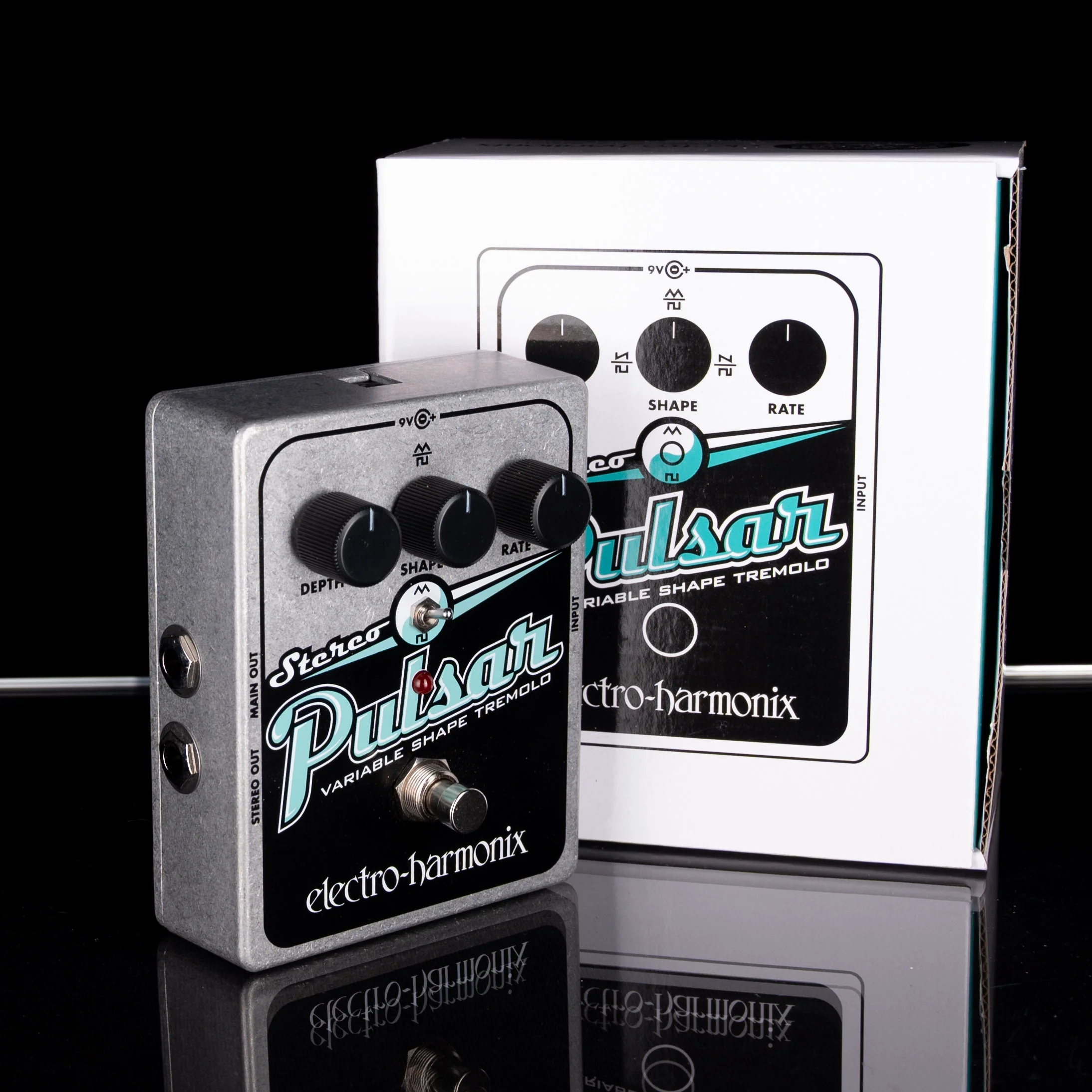 Used Electro-Harmonix Stereo Pulsar Variable Shape Analog Tremolo Pedal with Box
