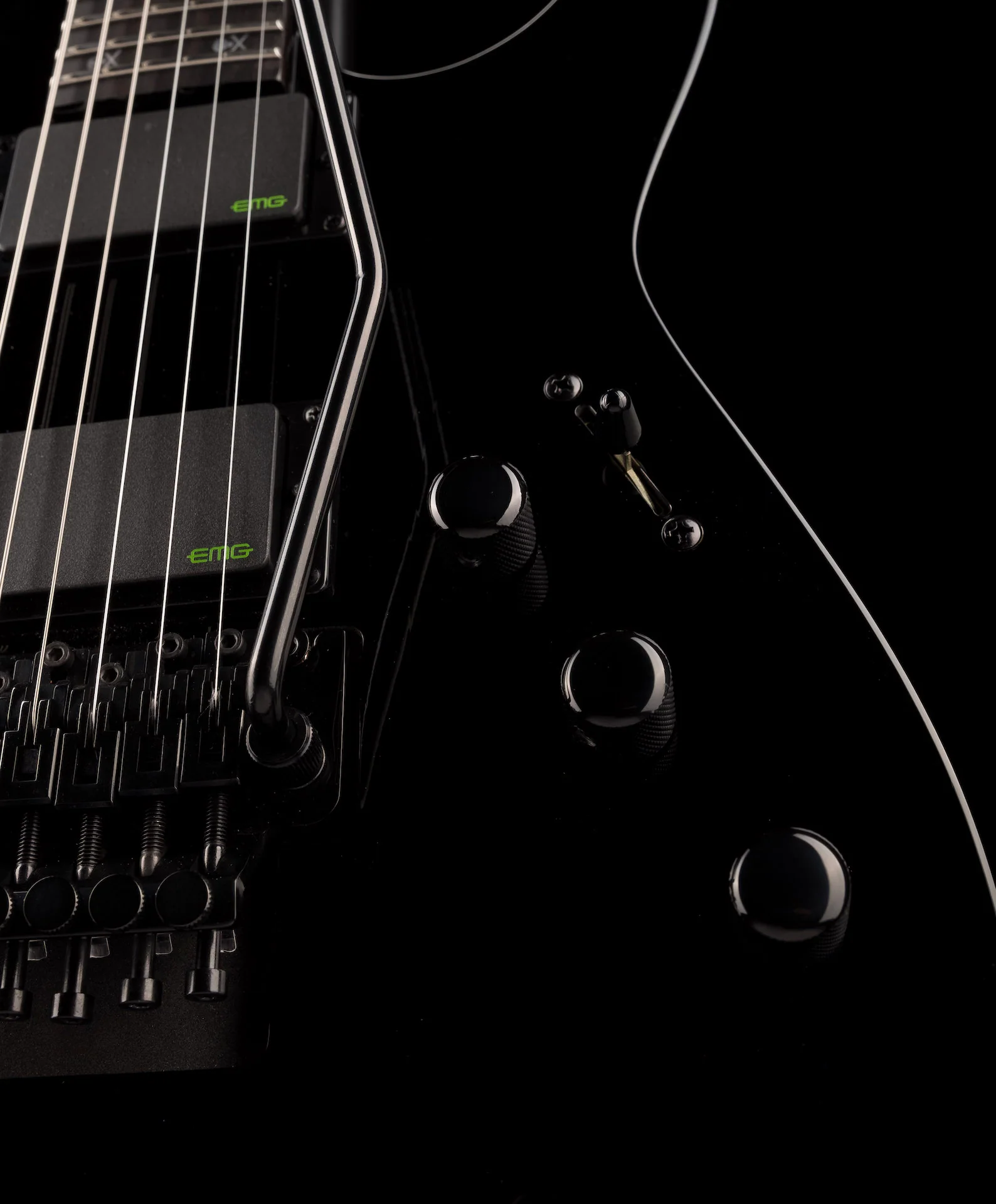 Used ESP LTD Kirk Hammett Signature KH-602 Black with OHSC - Image 8