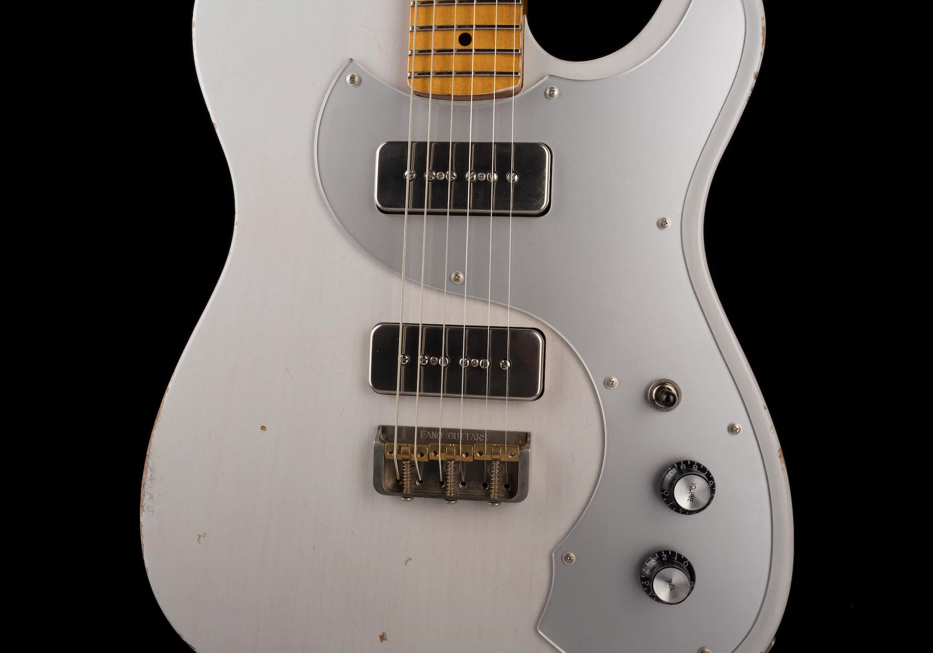 Used Fano Oltre Series TC6 P90 Light Distress Sonic Mary with Gig Bag - Image 6