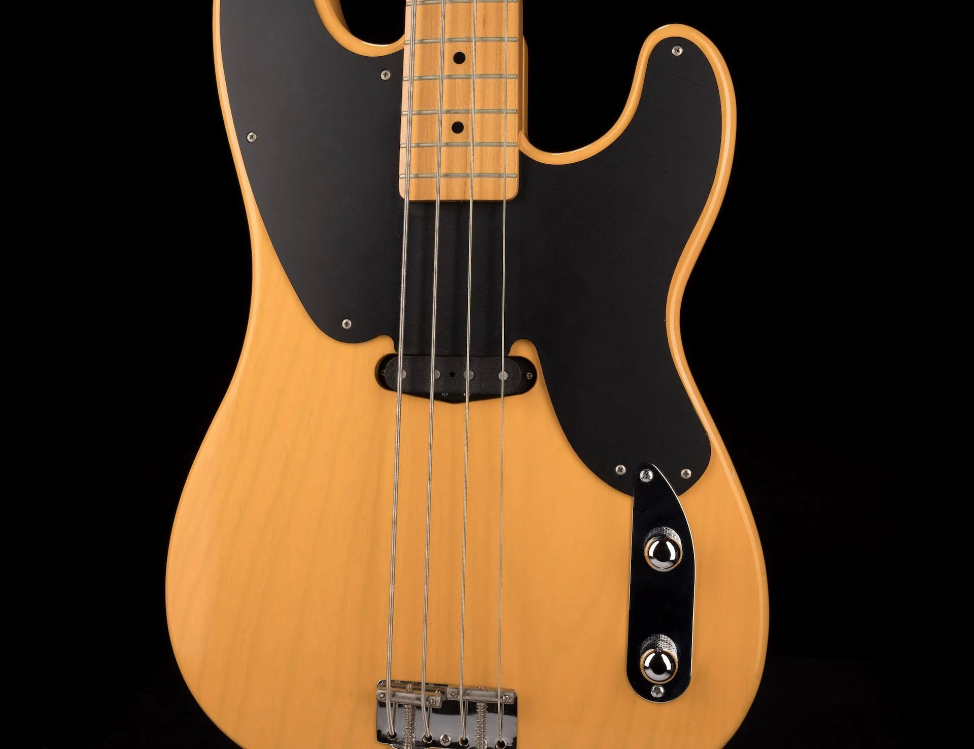 Used Fender 1951 Precision Bass Butterscotch Blonde Made in Japan with Case - Image 6
