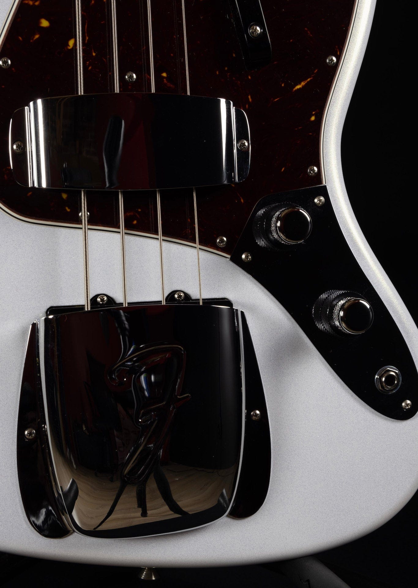 Used Fender 60th Annviersary 60's Jazz Bass Arctic Pearl with Case - Image 6